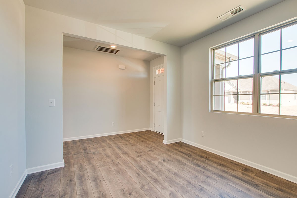 1263 Linn Cove Court Property Photo 7