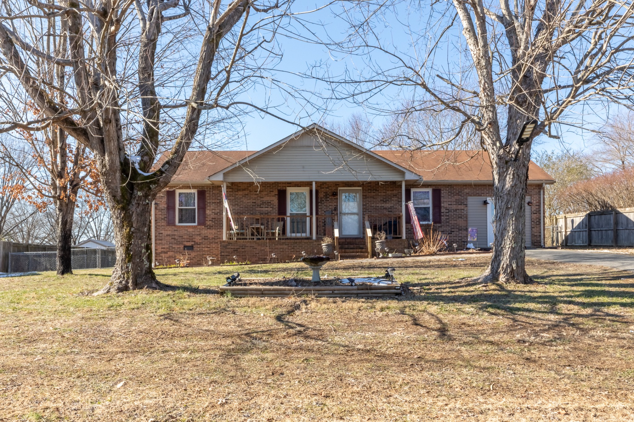 1464 Glenn Rd Property Photo 1