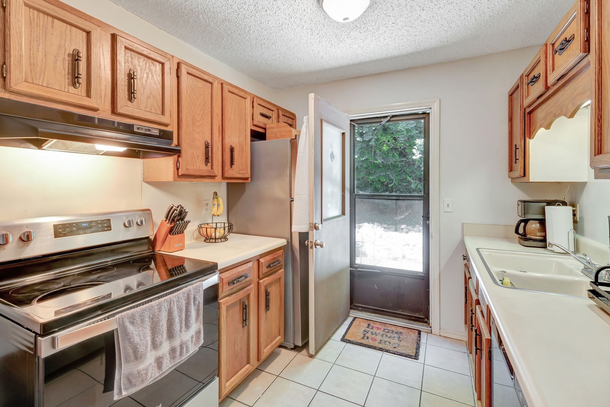 947 Coarsey Dr Property Photo 16