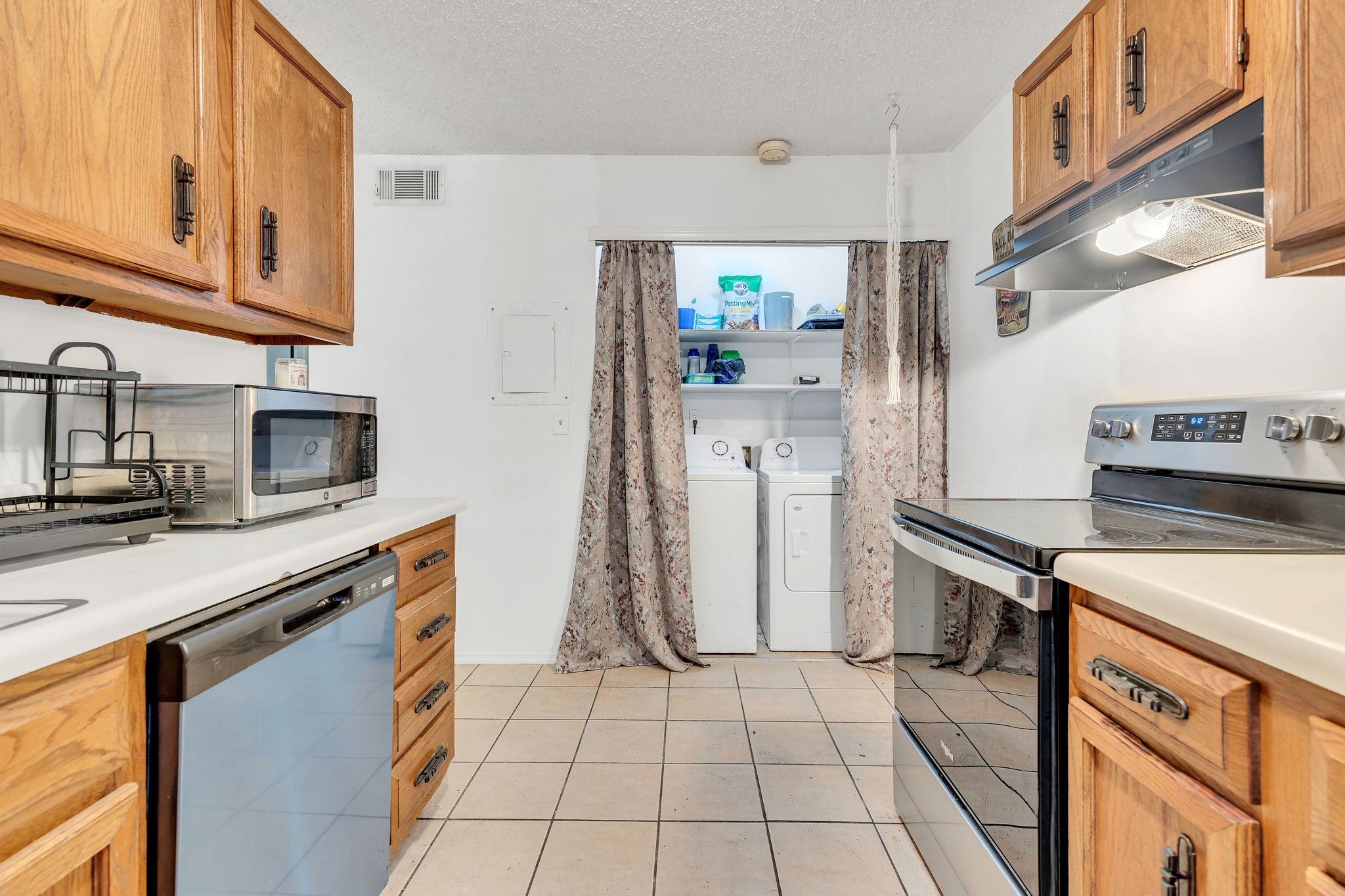 947 Coarsey Dr Property Photo 18