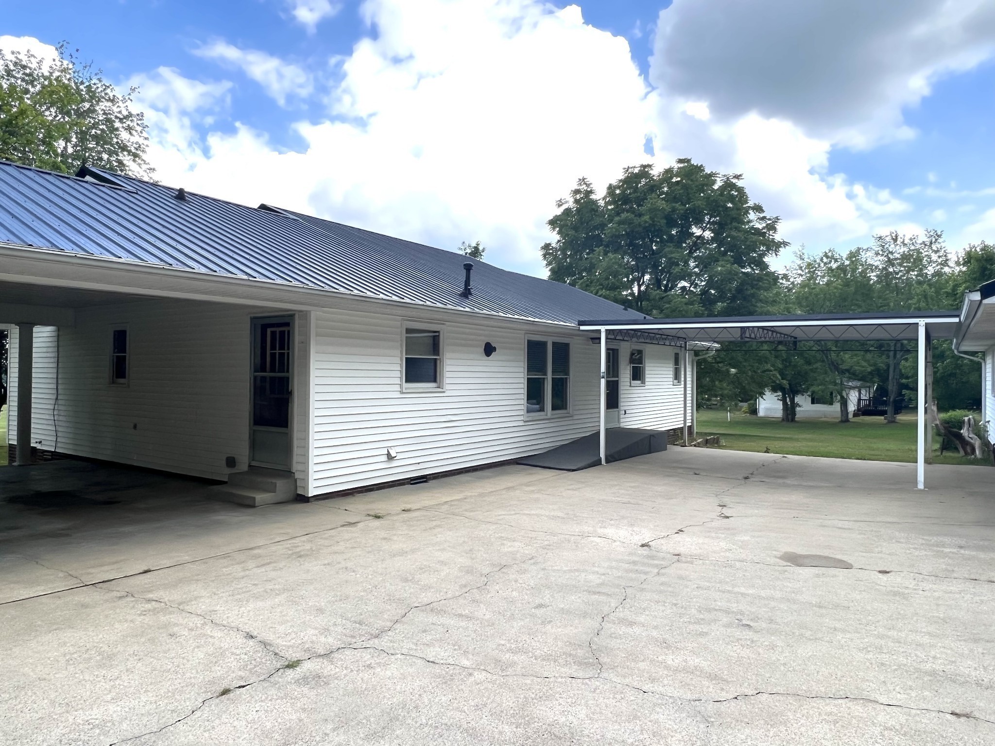 3610 Highway 231, N Property Photo 3