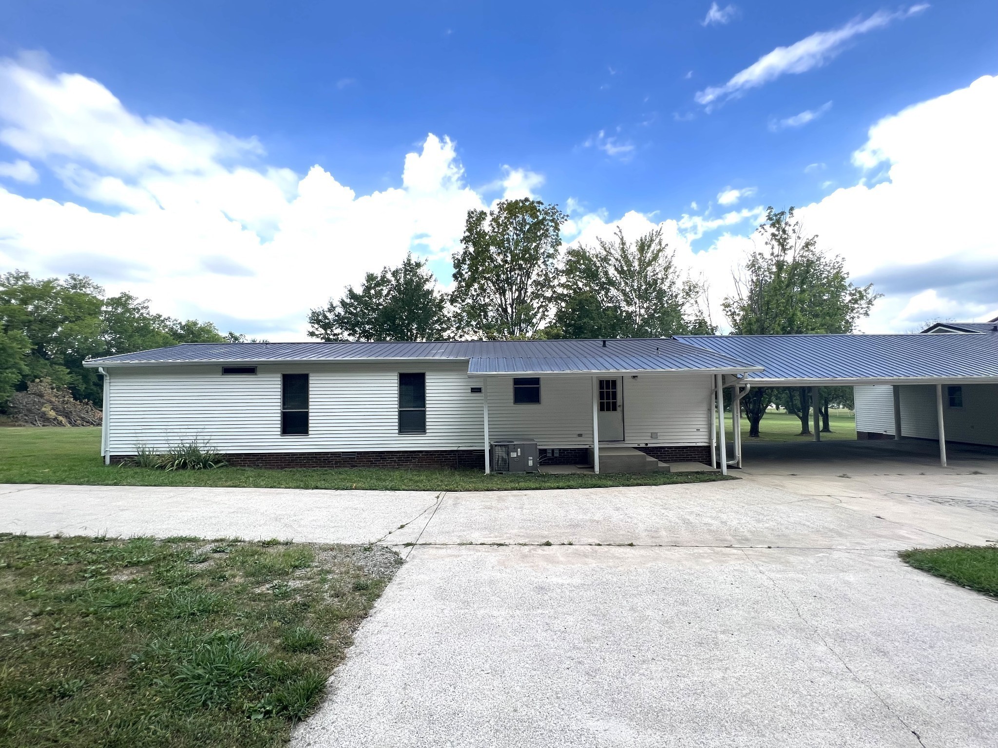 3610 Highway 231, N Property Photo 13