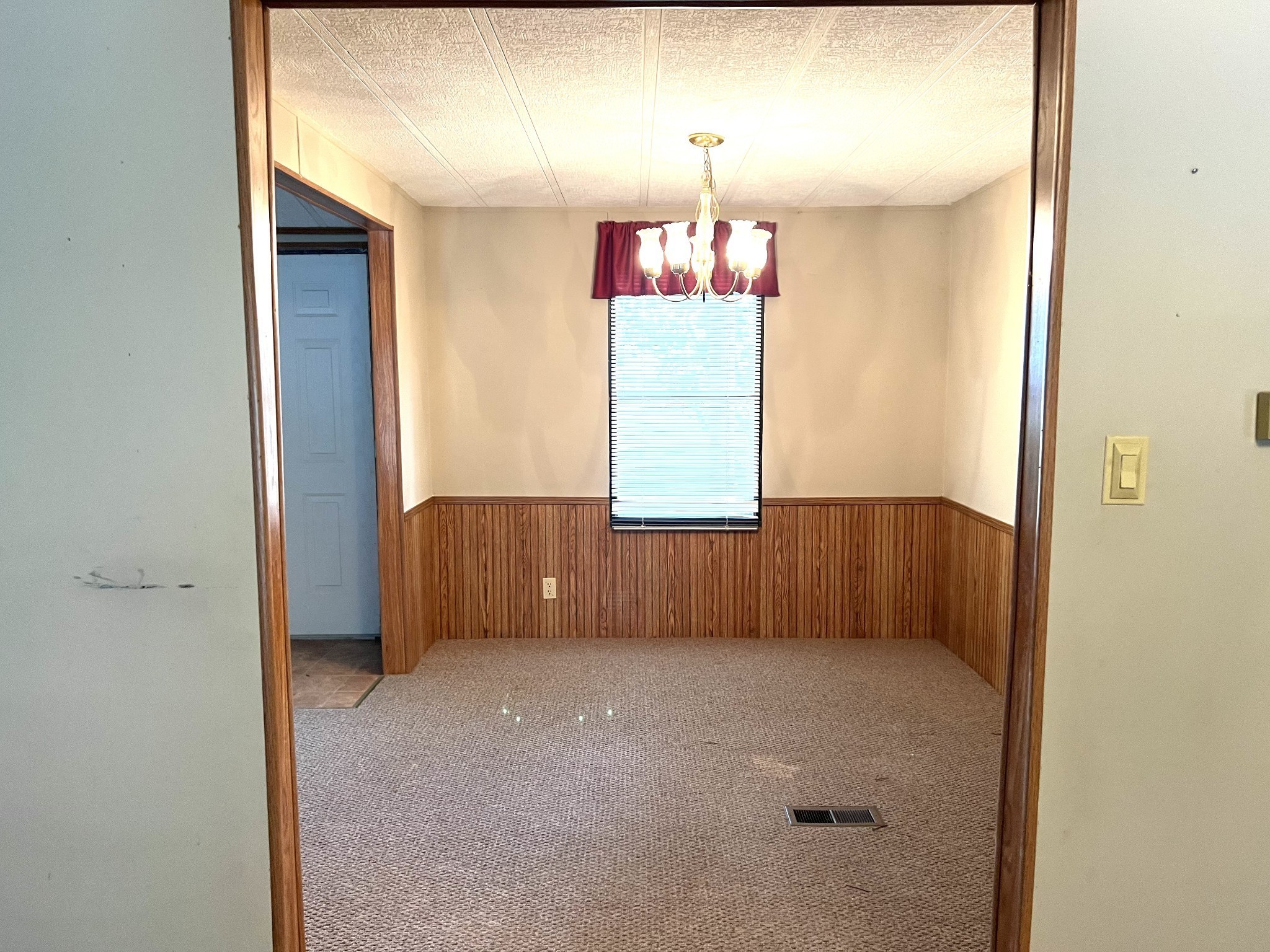 3610 Highway 231, N Property Photo 18