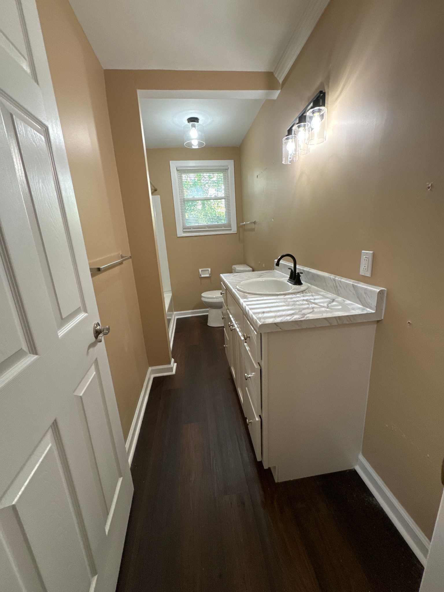 3241 Briarwick Dr Property Photo 10