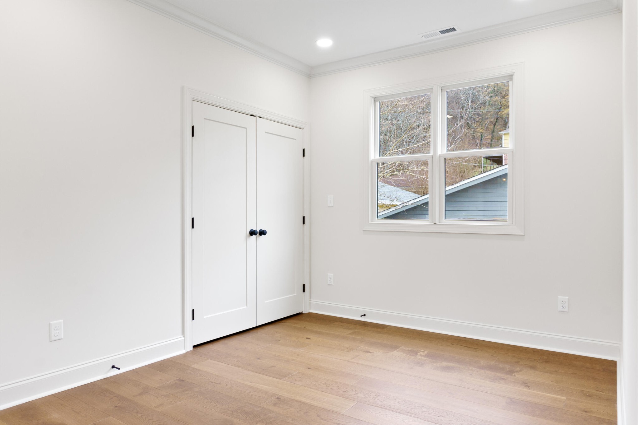 1311 W 46th Street Property Photo 22