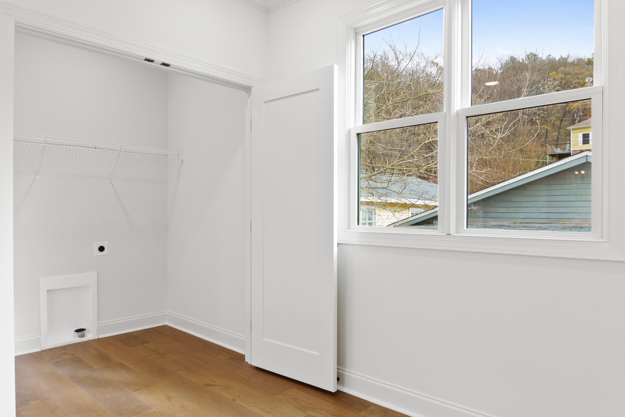 1311 W 46th Street Property Photo 28