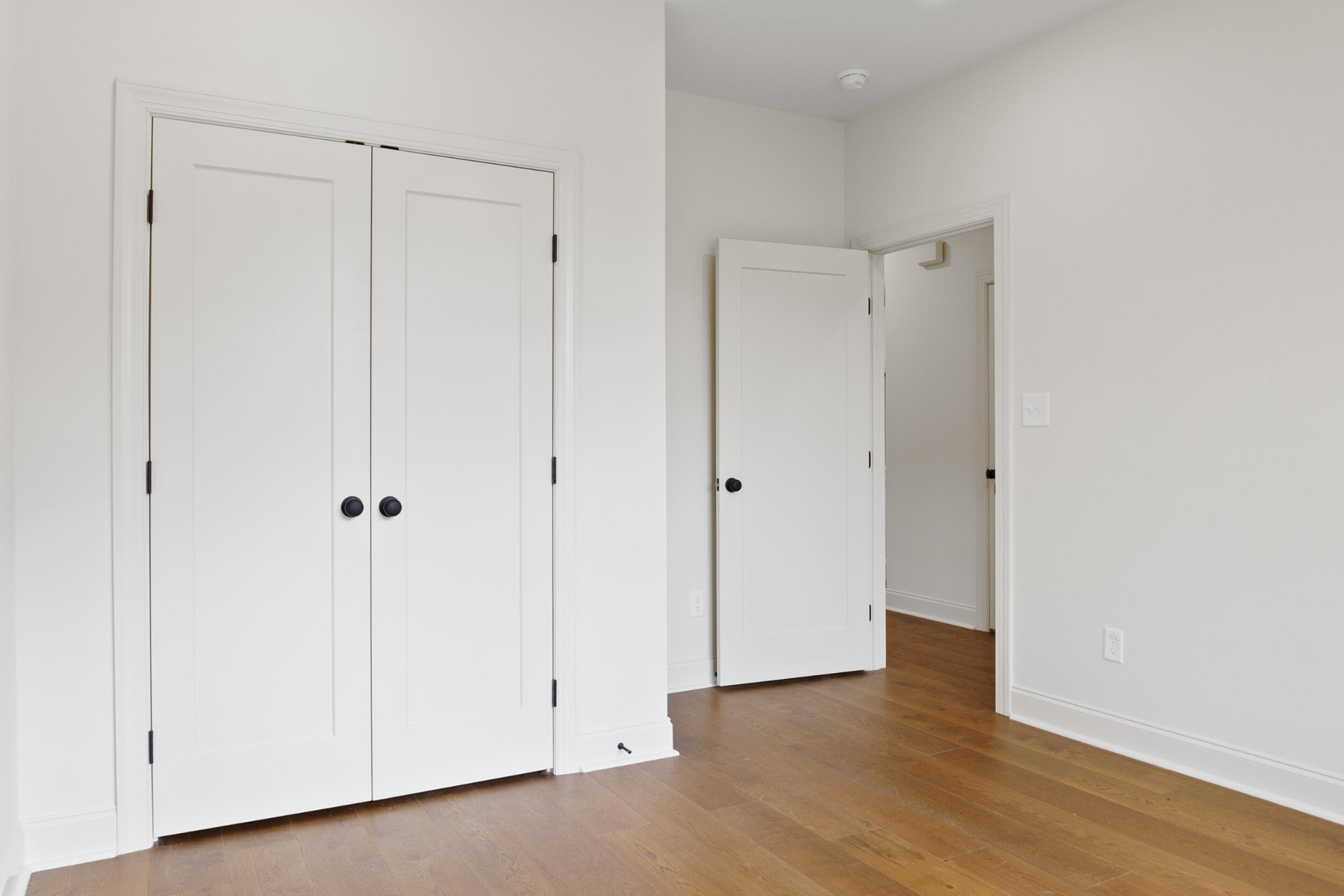 1311 W 46th Street Property Photo 36