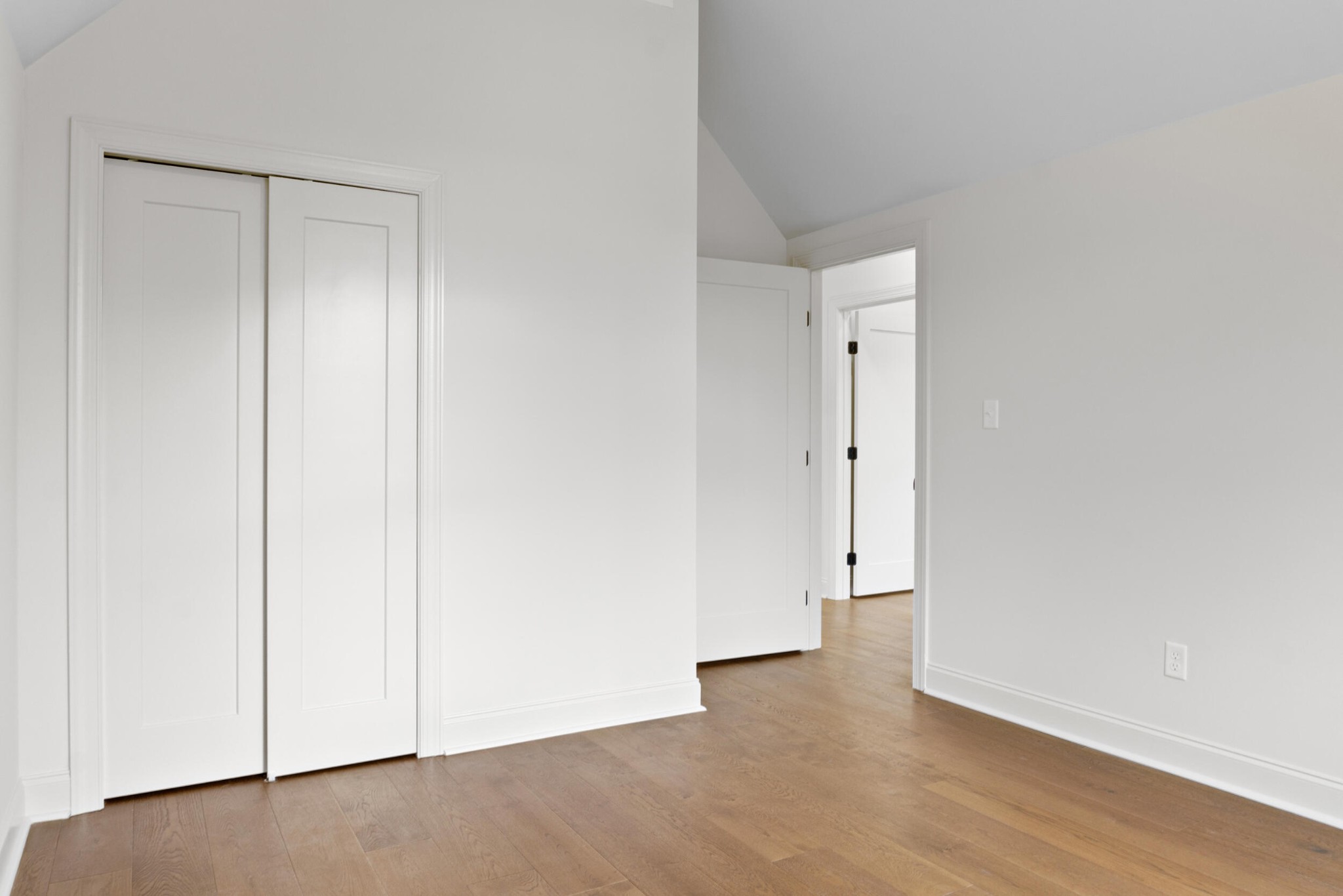 1311 W 46th Street Property Photo 40