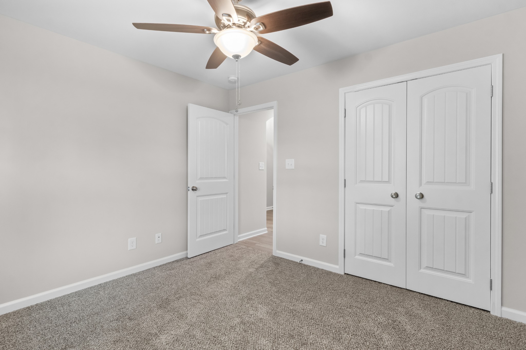 1409 Winterset Dr Property Photo 13