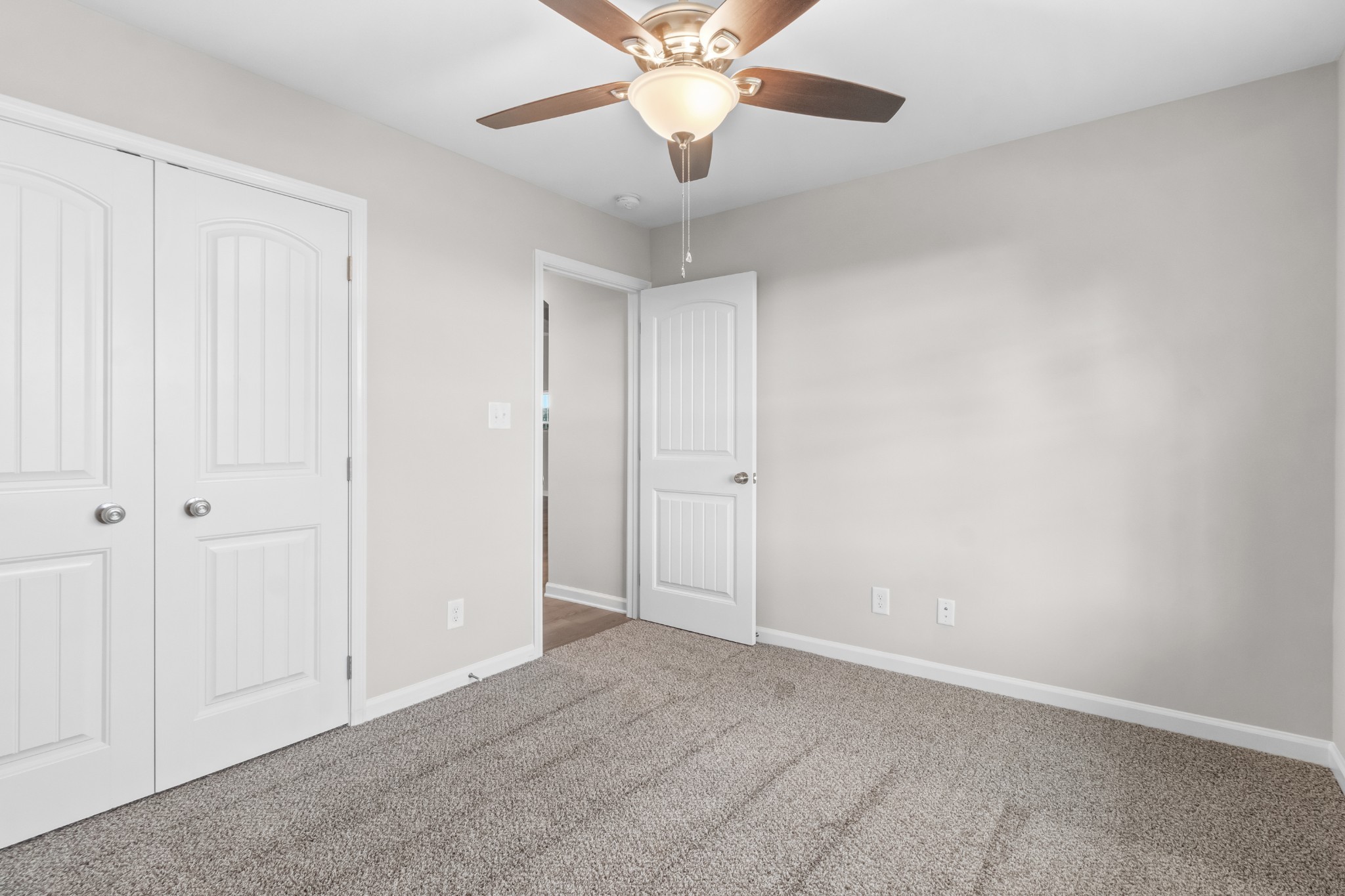 1409 Winterset Dr Property Photo 16