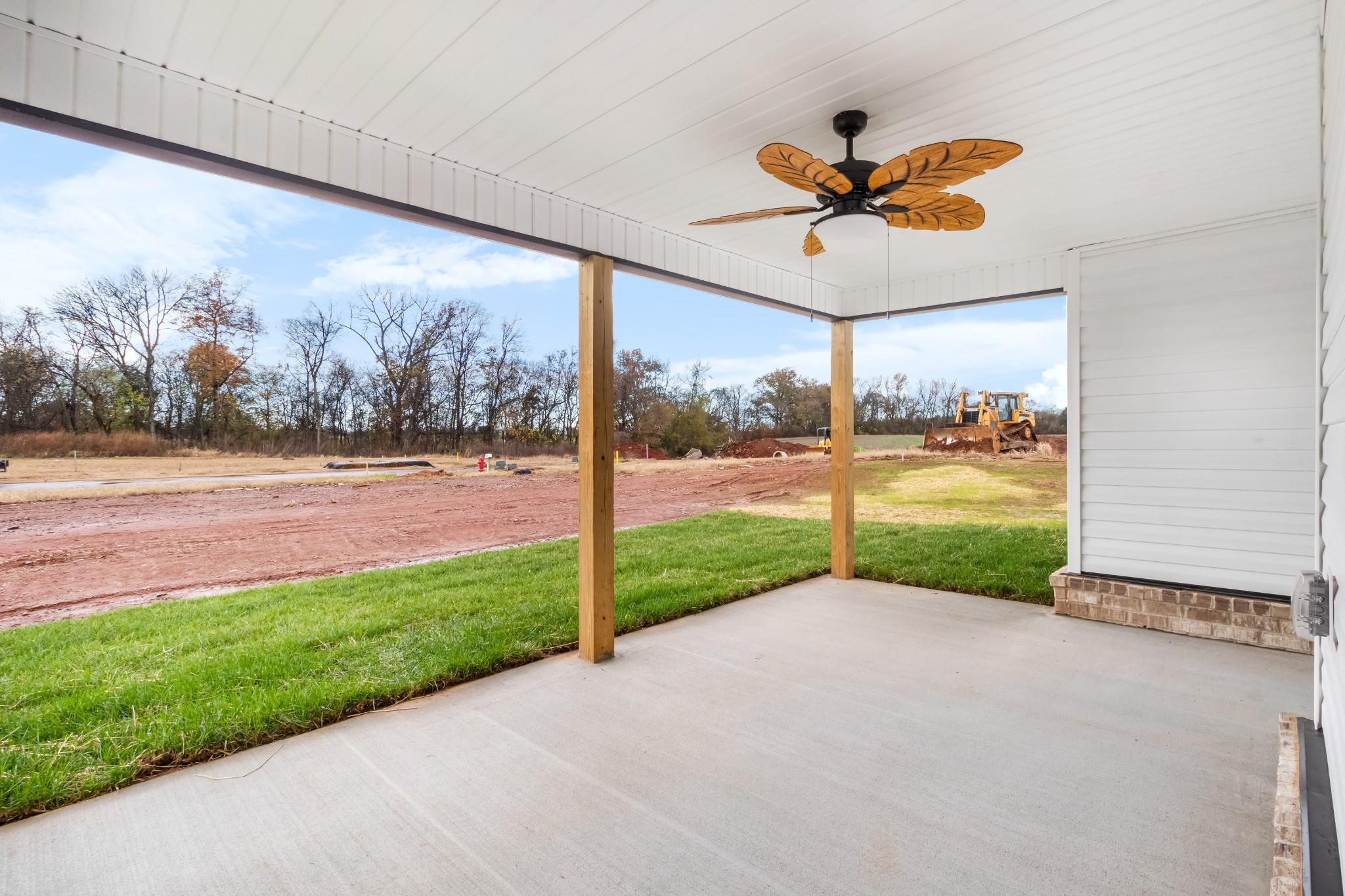 1409 Winterset Dr Property Photo 26