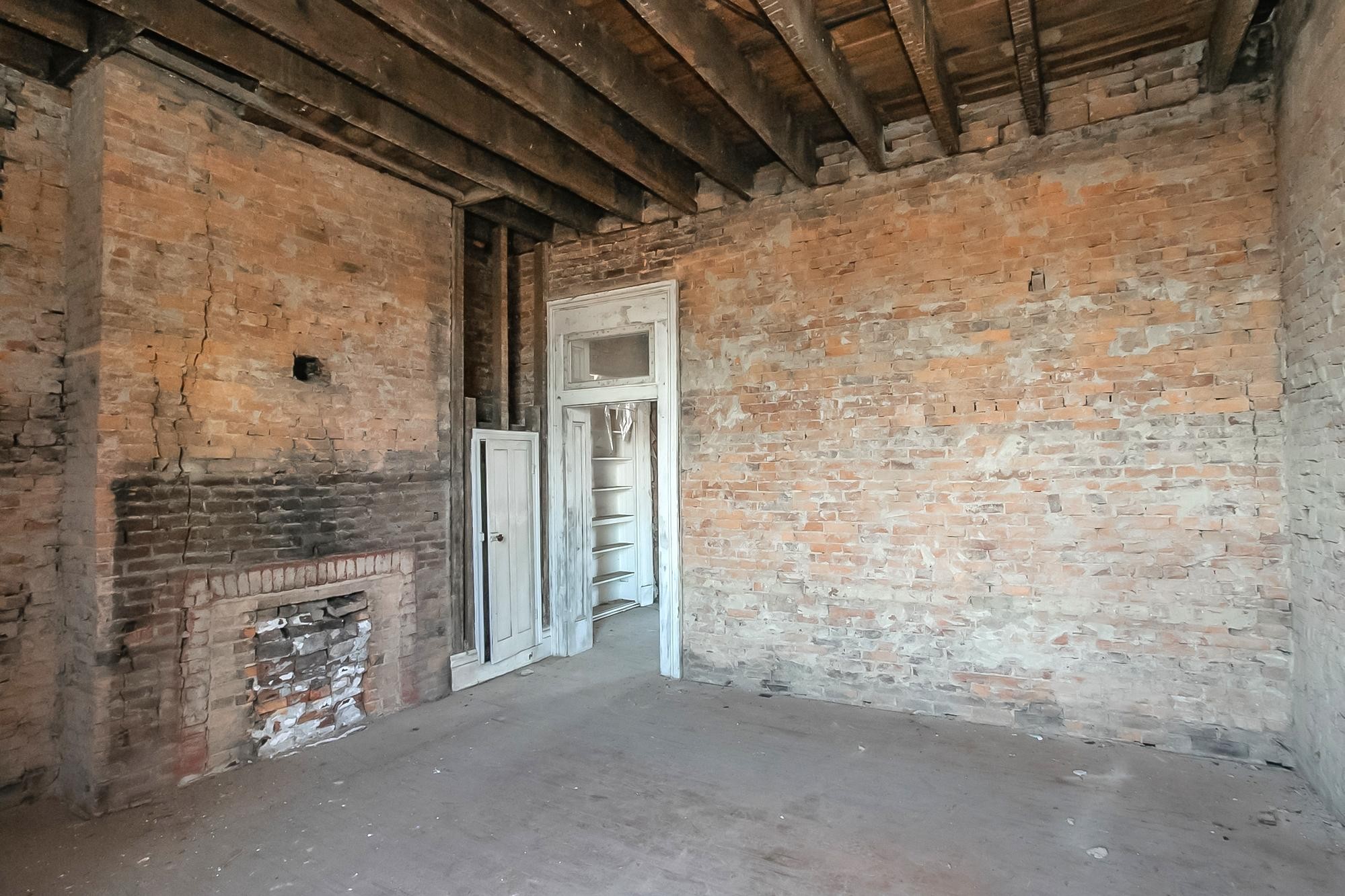 706 N Main St Property Photo 49