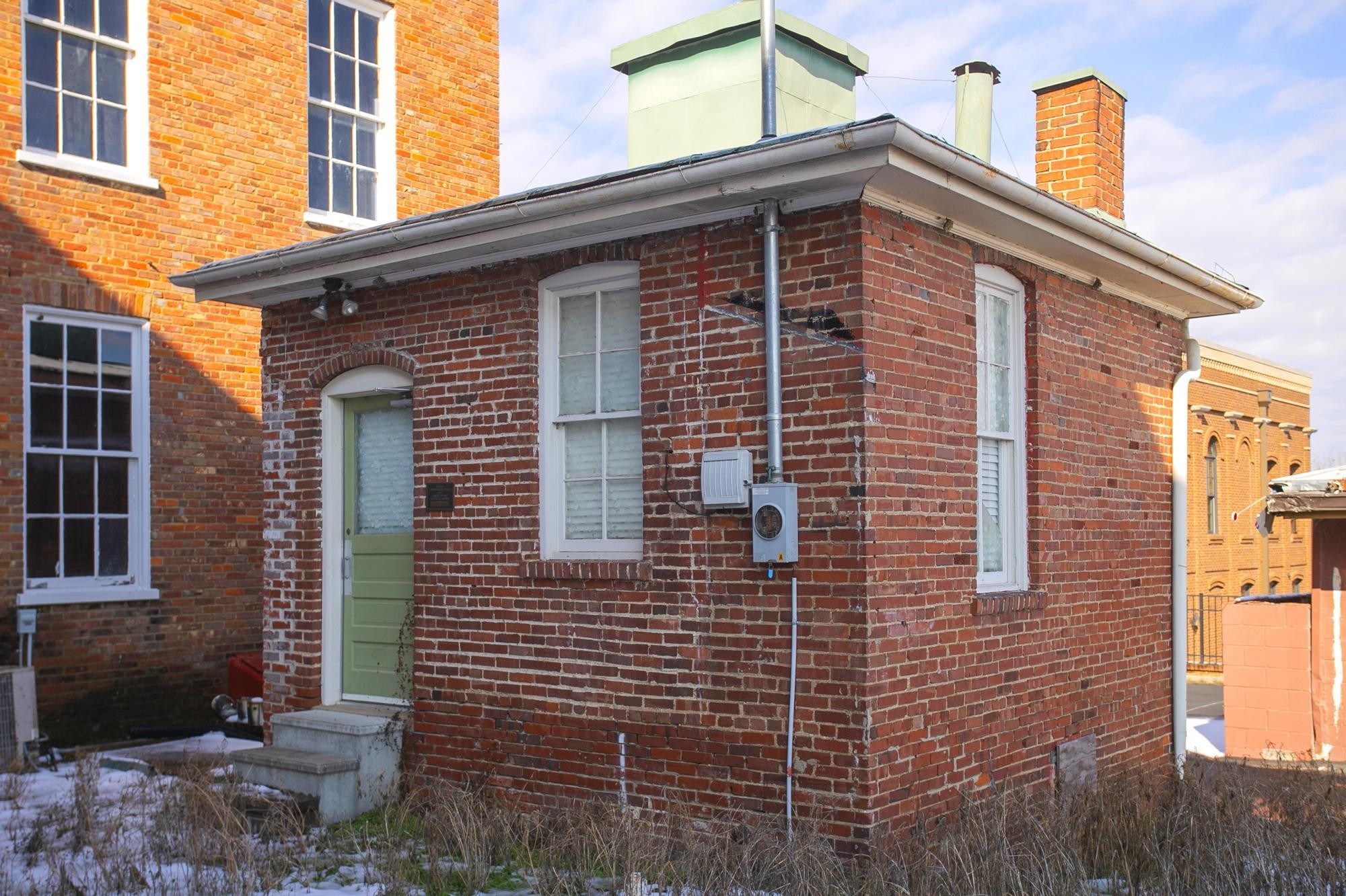 706 N Main St Property Photo 53