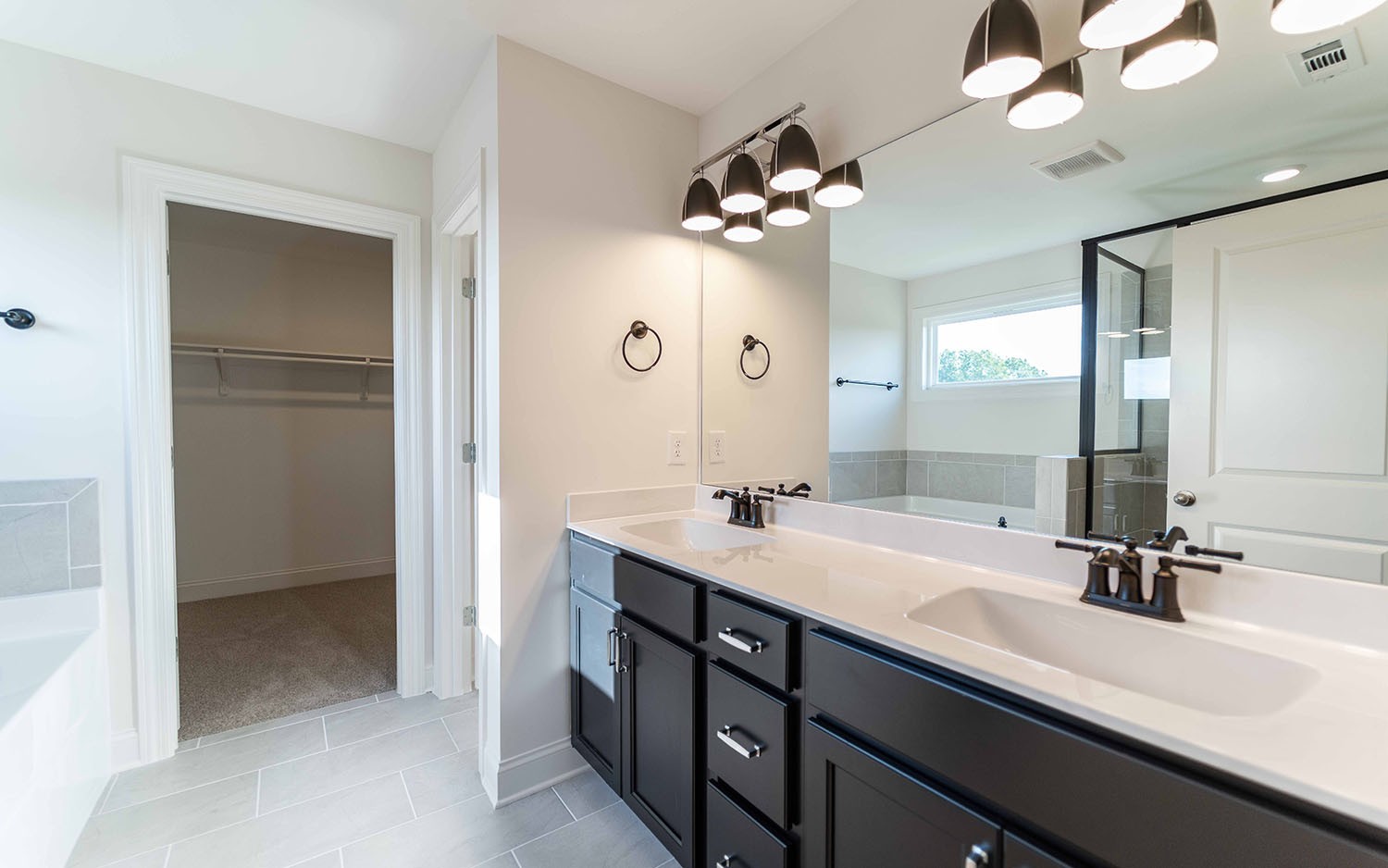 7934 Pine Street Property Photo 5
