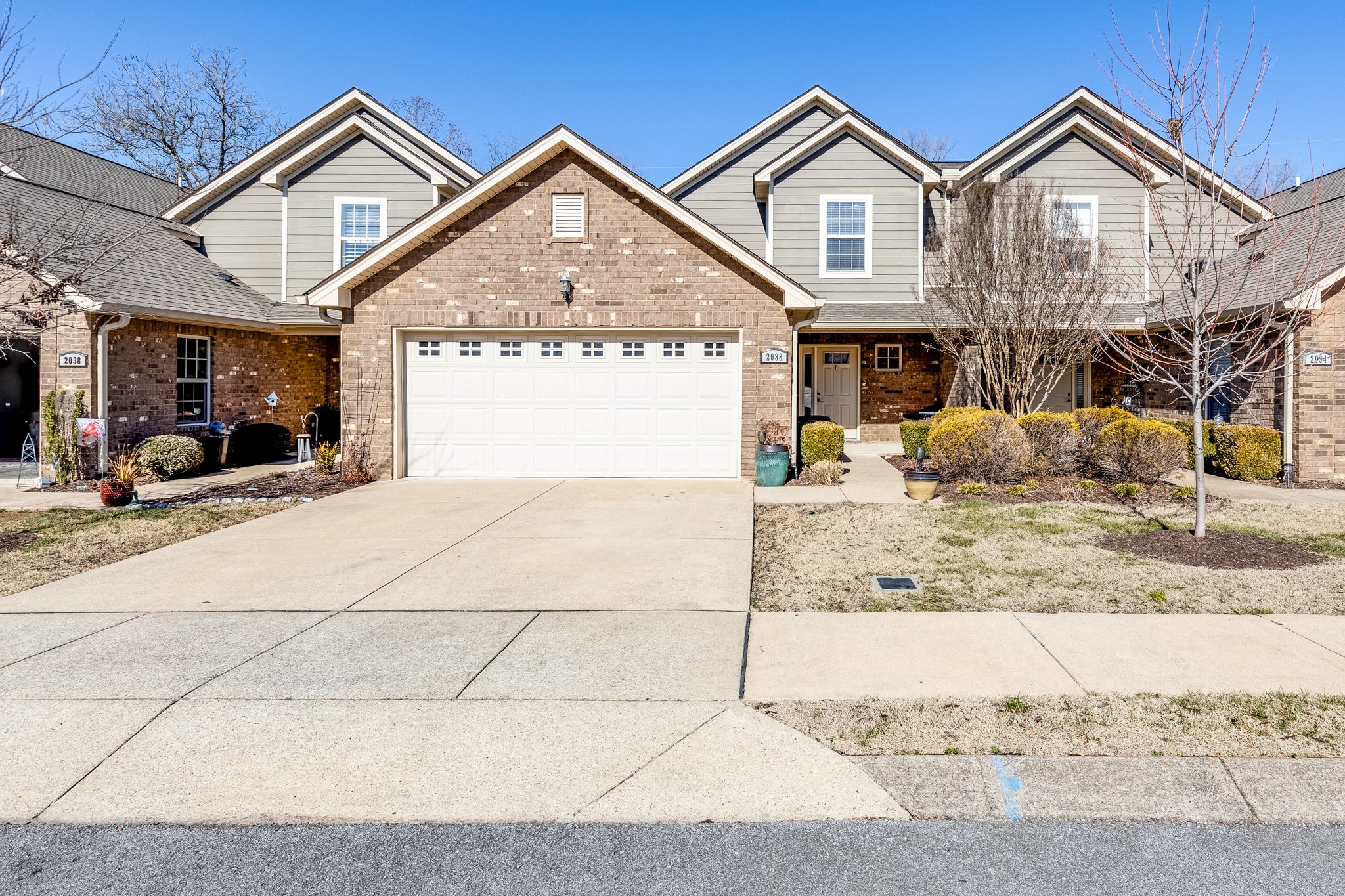 2036 Shamrock Dr Property Photo 1