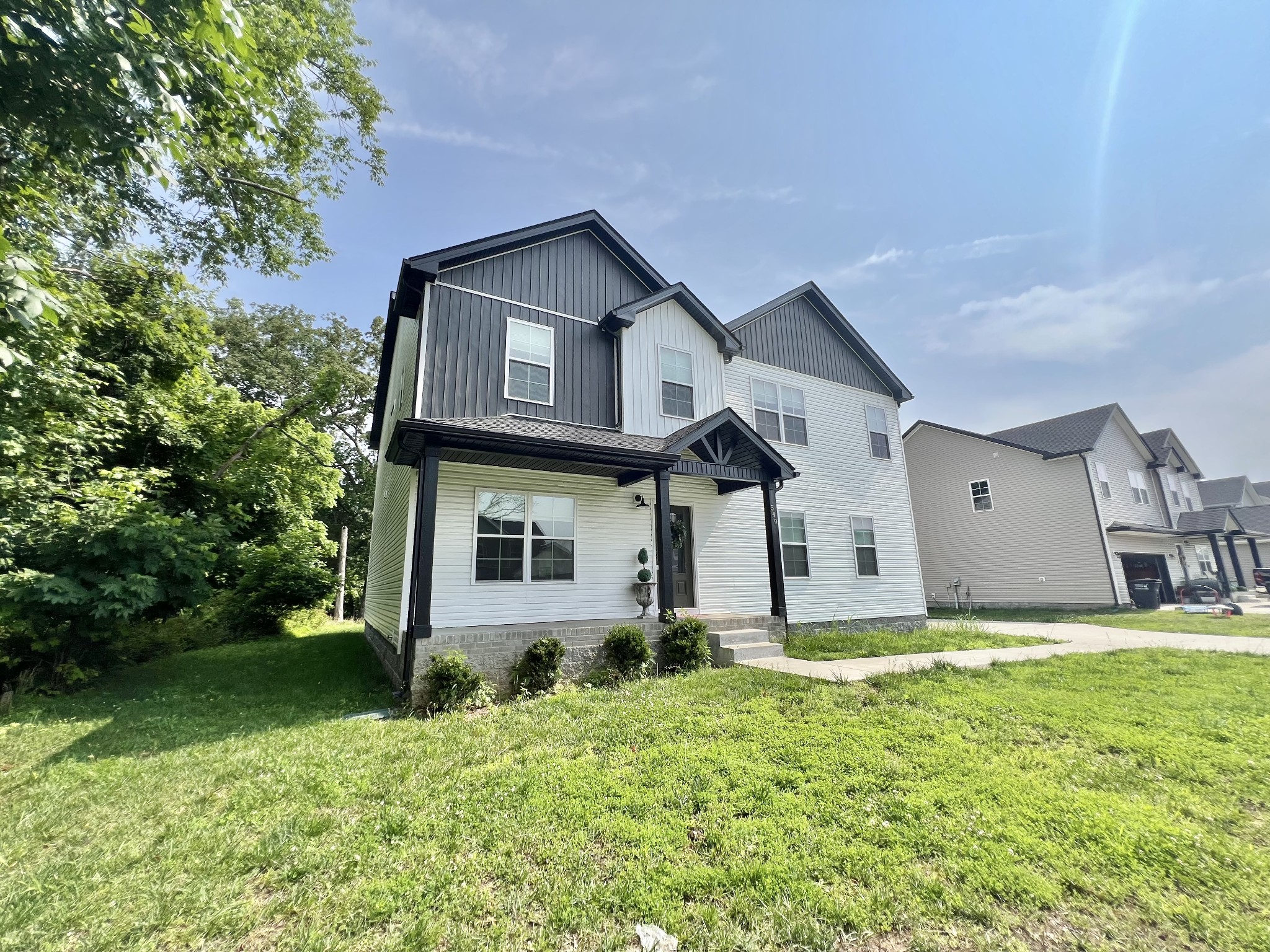 549 Bloomington Trce Property Photo 1