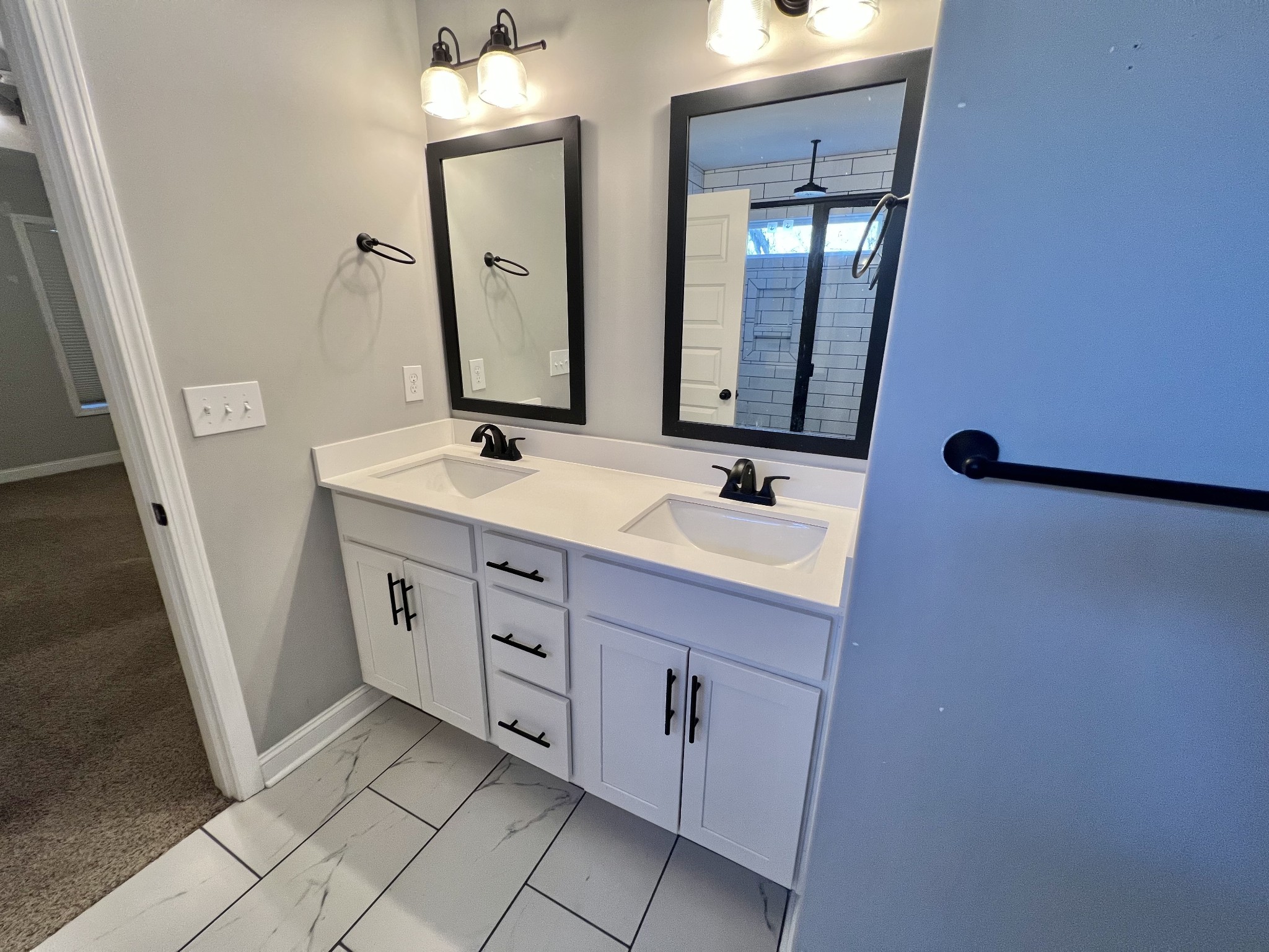 549 Bloomington Trce Property Photo 28