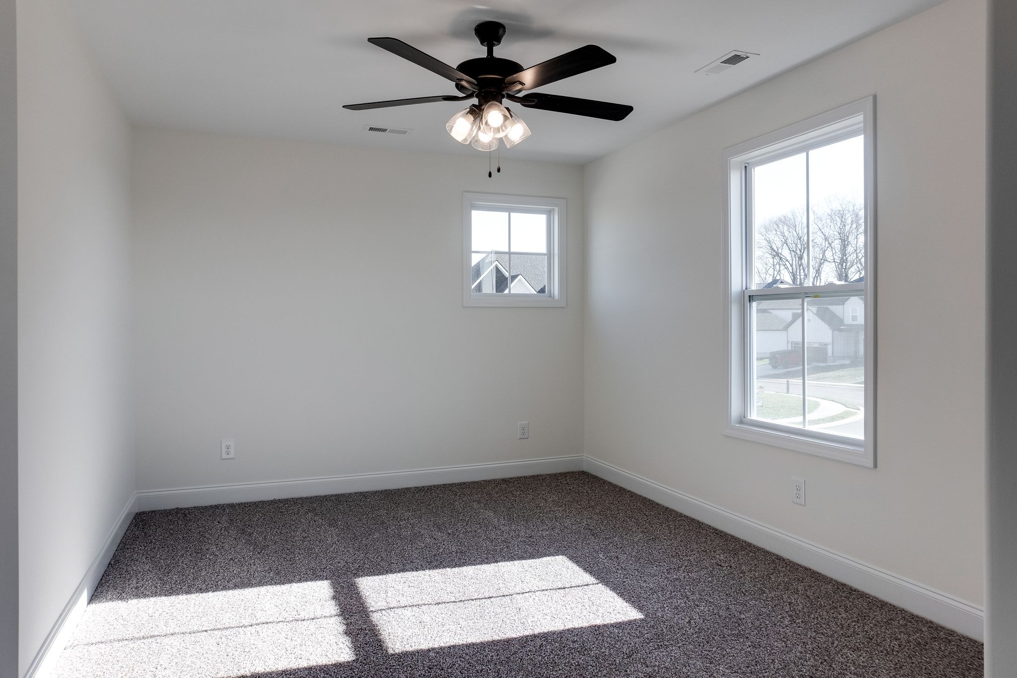 193 Bluebell Dr Property Photo 23