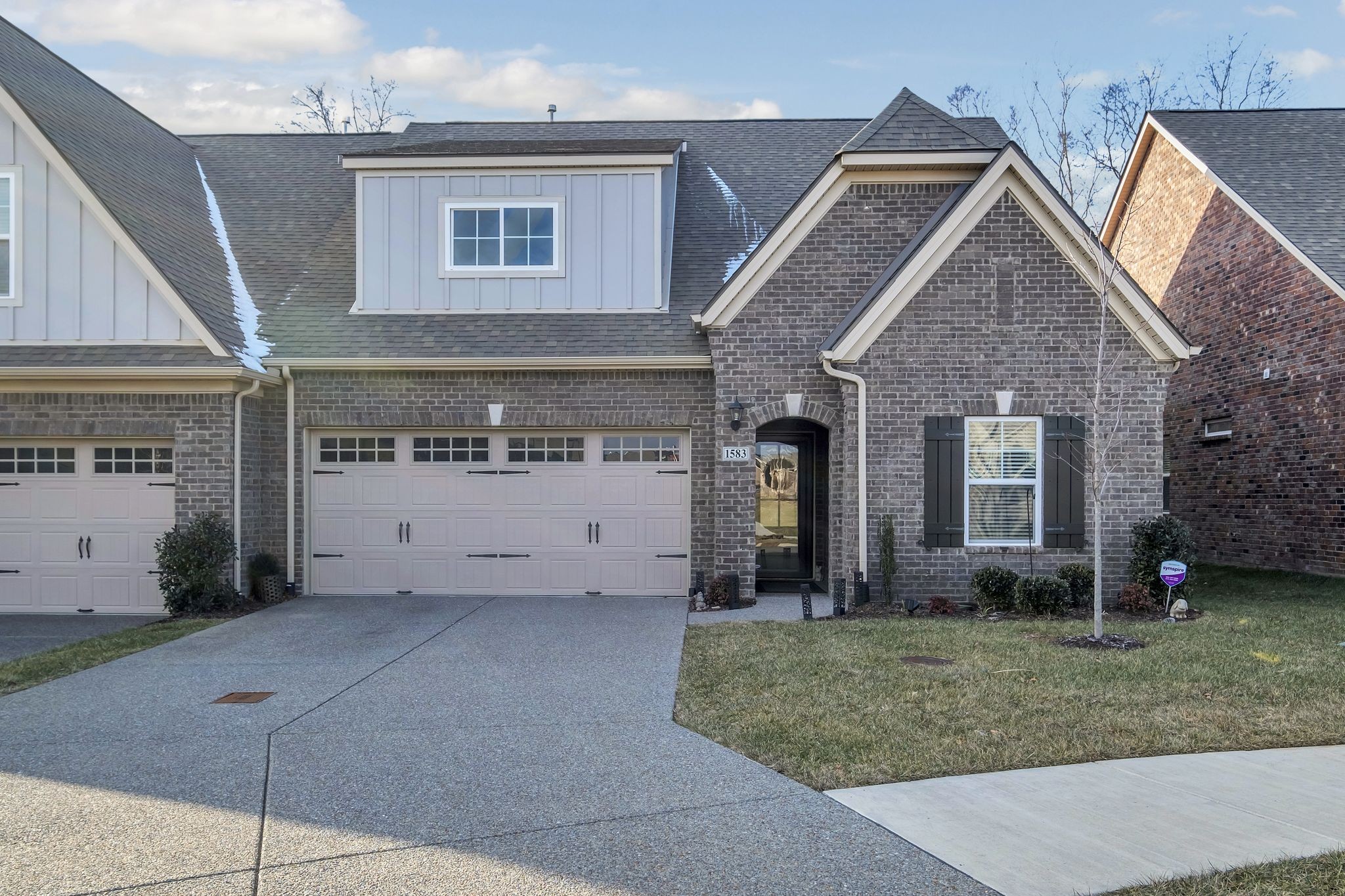 1583 Cedarbrooke Ln Property Photo 4