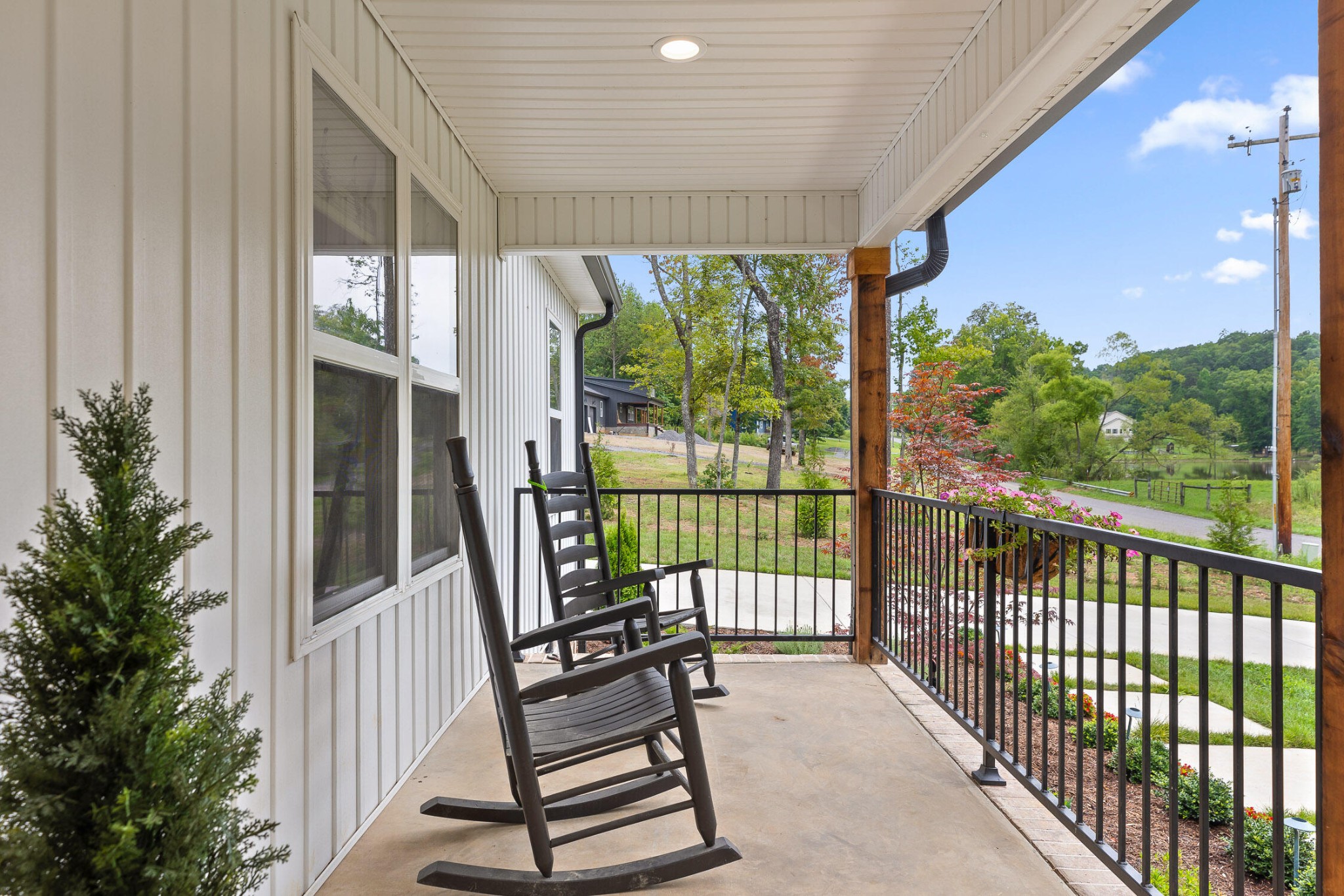 2089 Hudlow Loop Road Property Photo 5