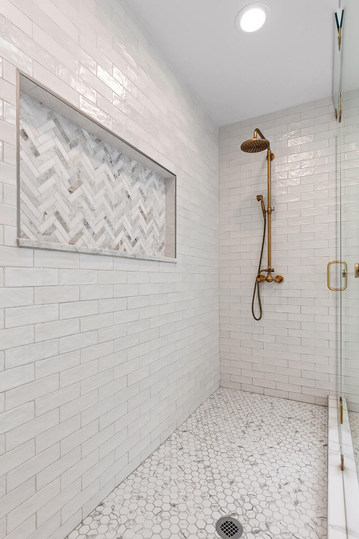 2089 Hudlow Loop Road Property Photo 9