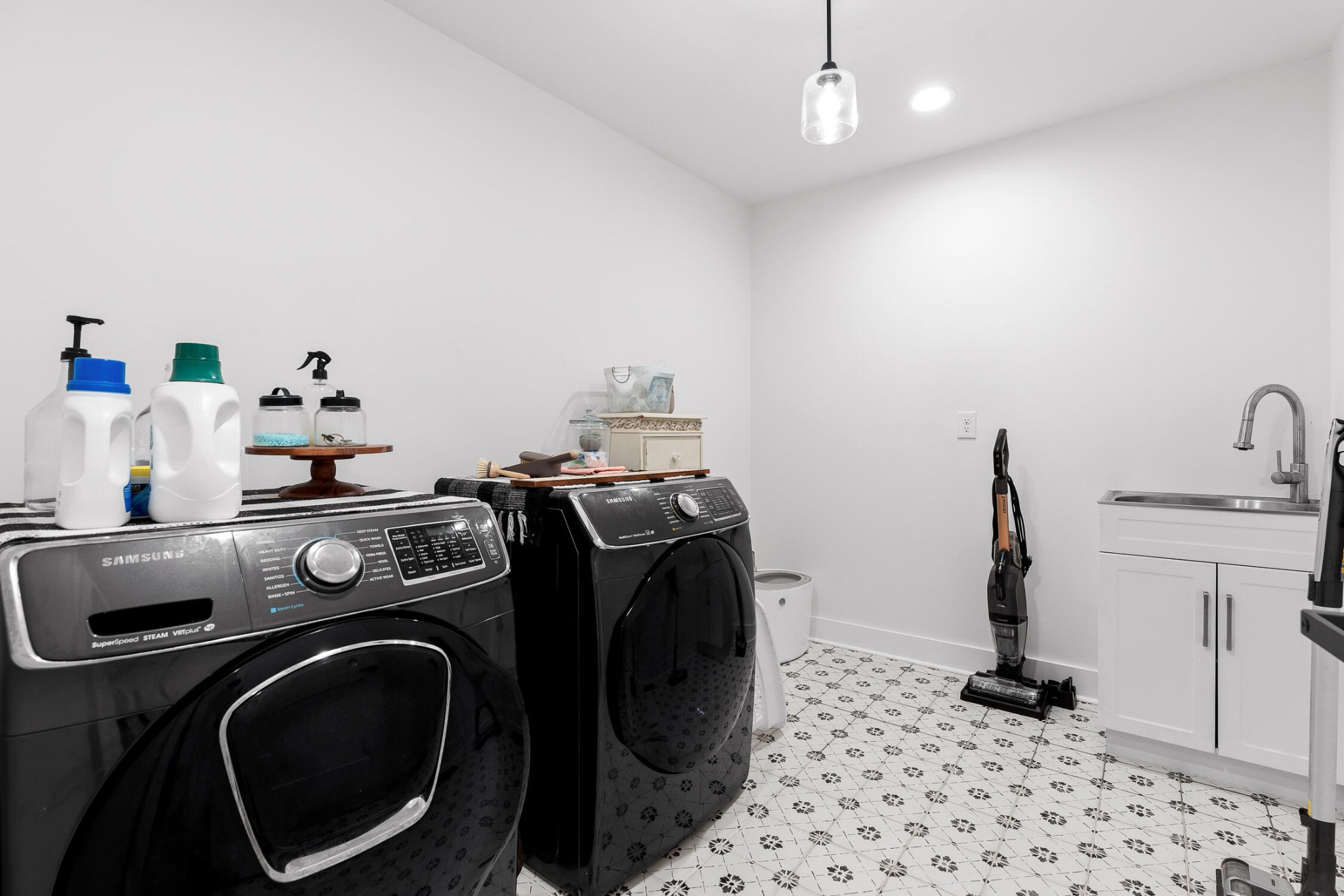 2089 Hudlow Loop Road Property Photo 18