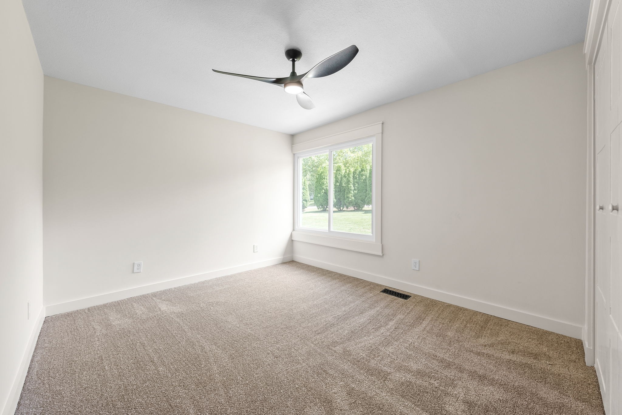 175 Bayview Dr Property Photo 12