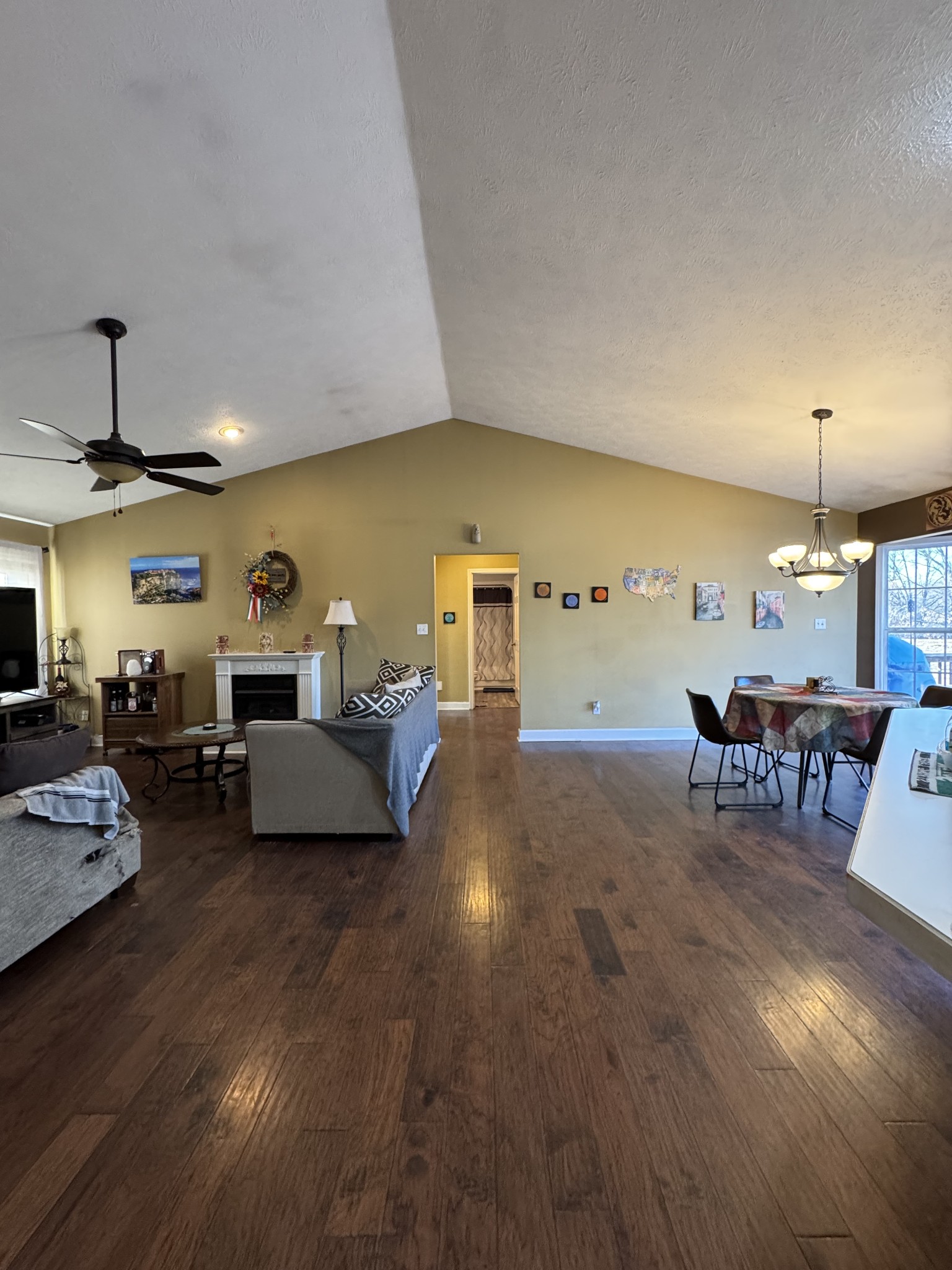 2235 Hagler Ridge Rd Property Photo 5