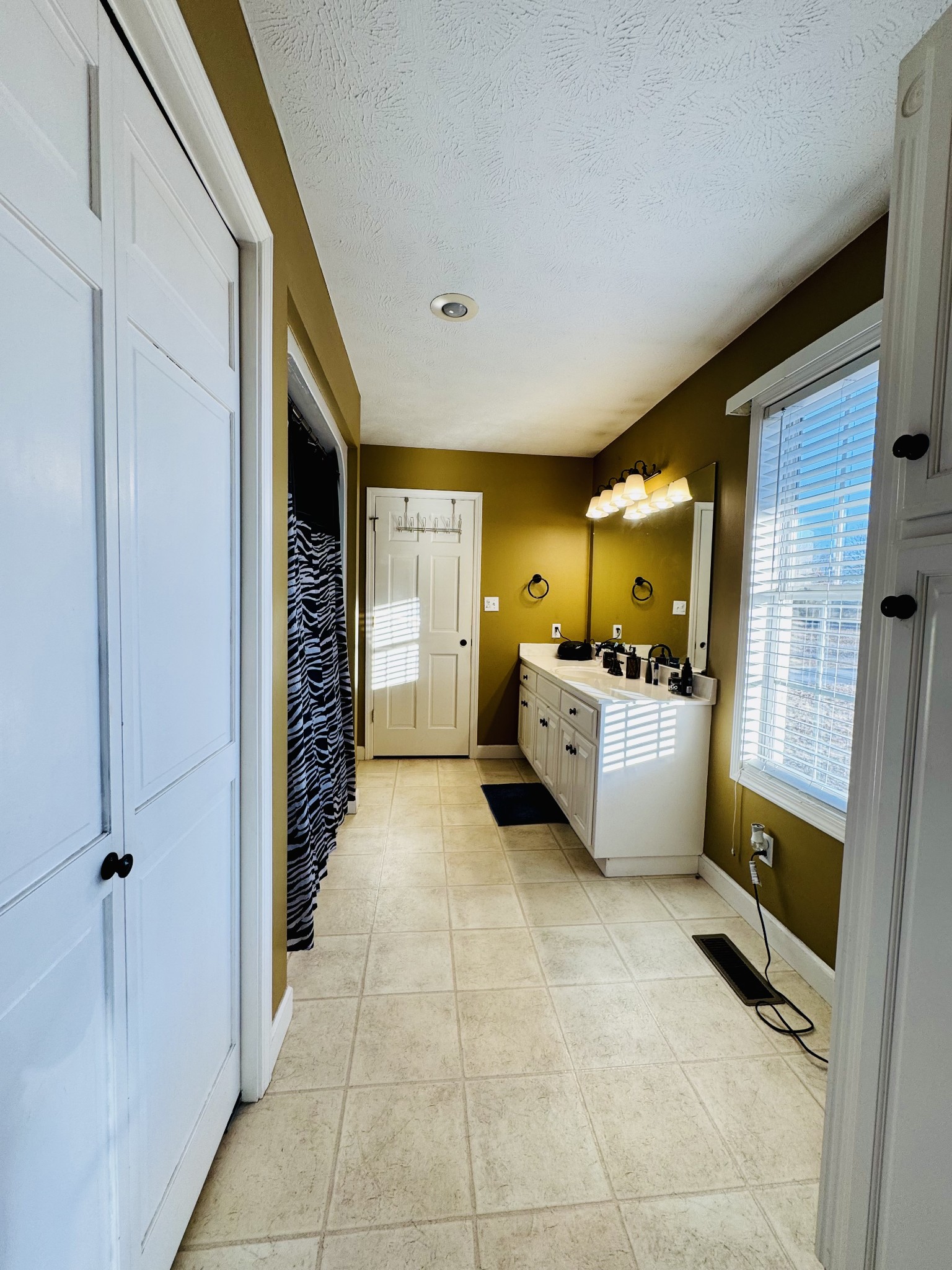 2235 Hagler Ridge Rd Property Photo 9