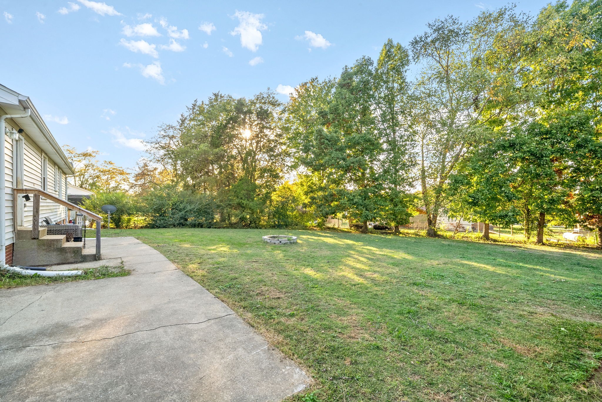 580 Donna Dr Property Photo 25