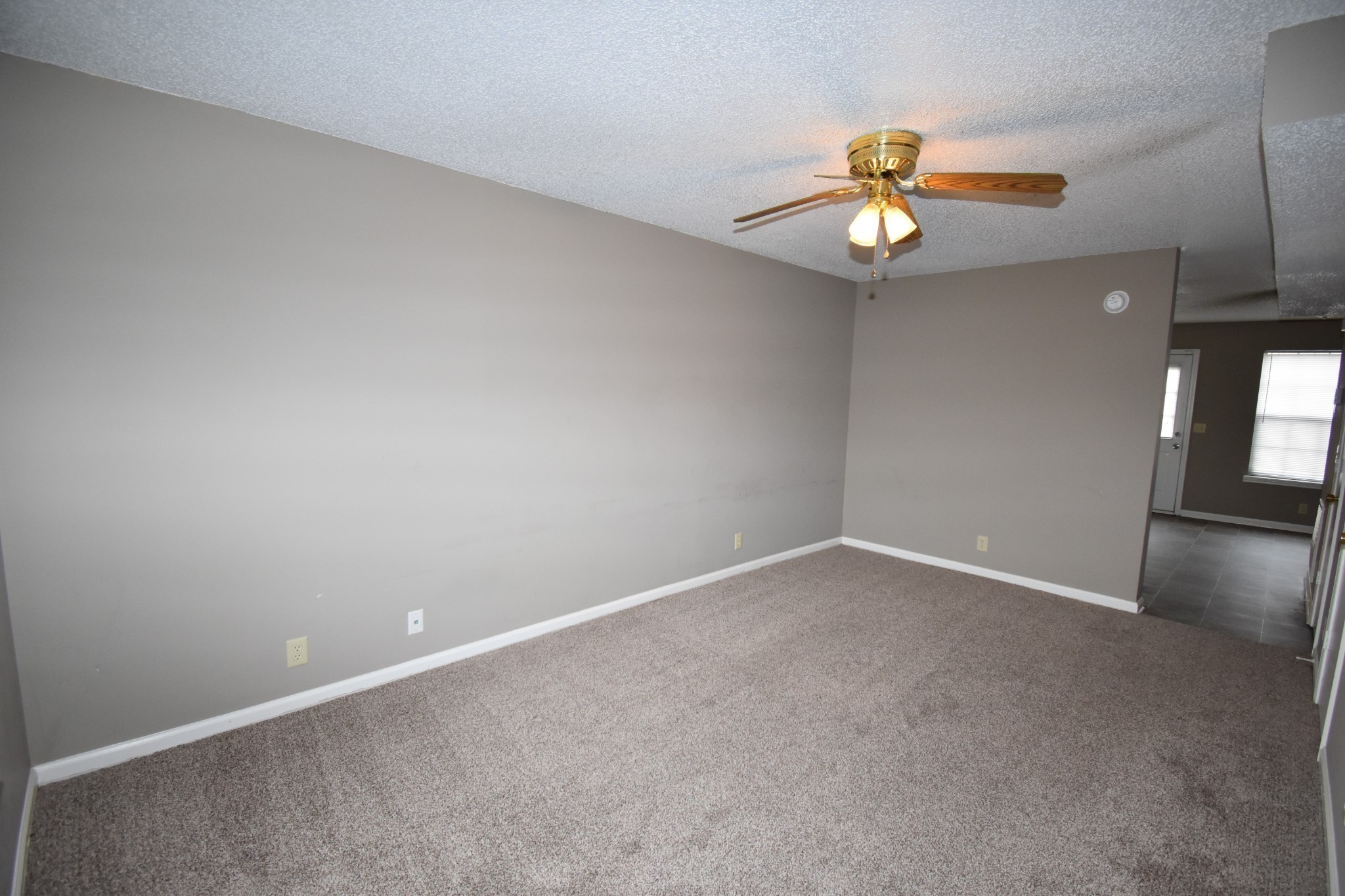107 Ballygar St Property Photo 2