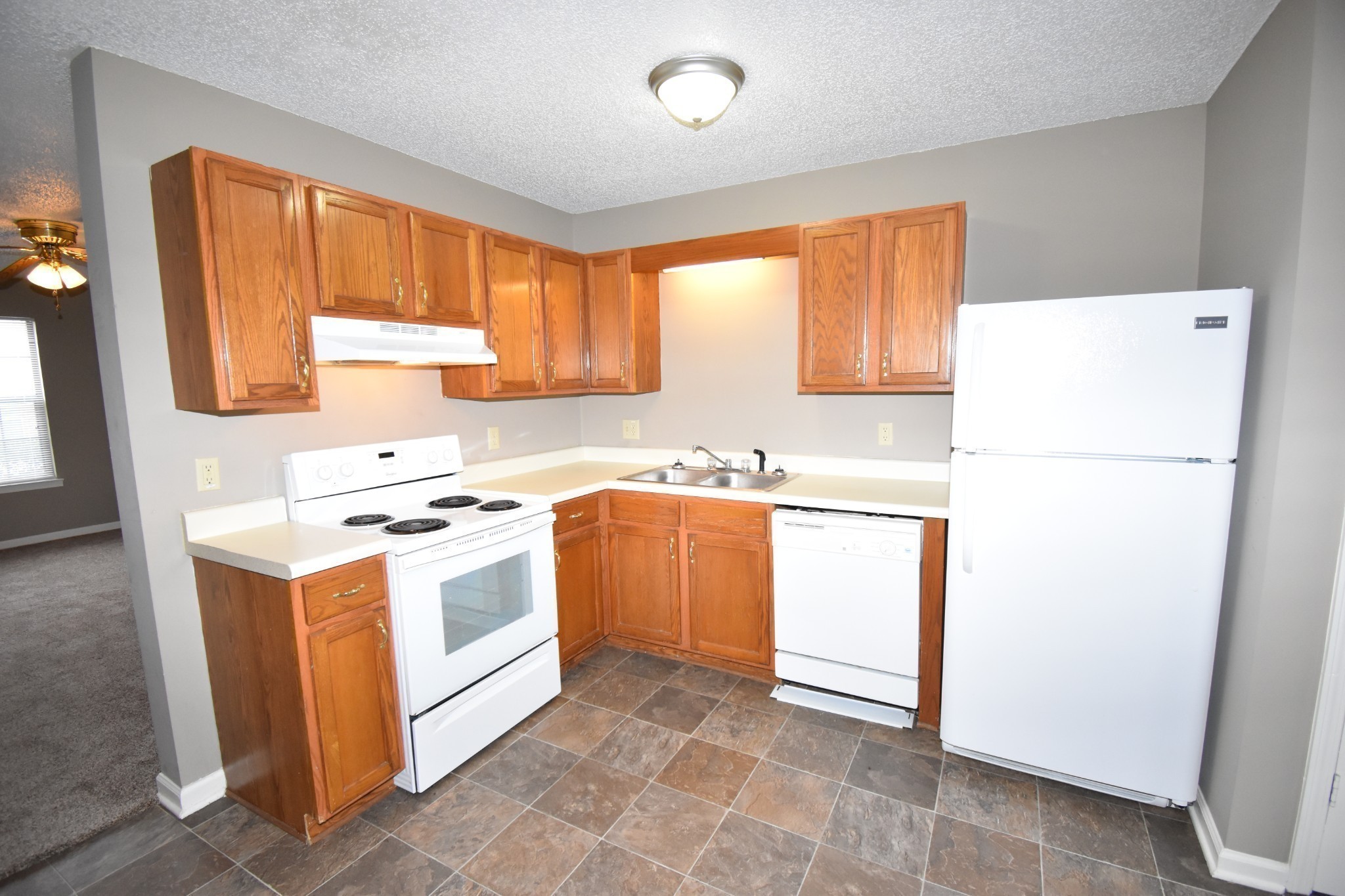 107 Ballygar St Property Photo 8