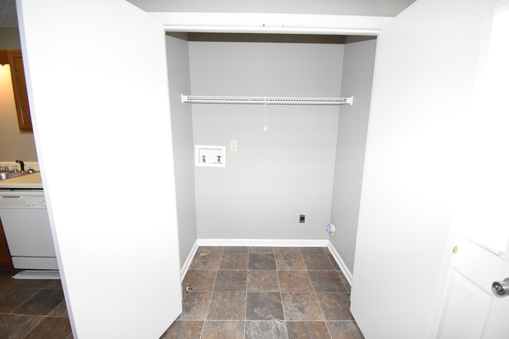 107 Ballygar St Property Photo 9
