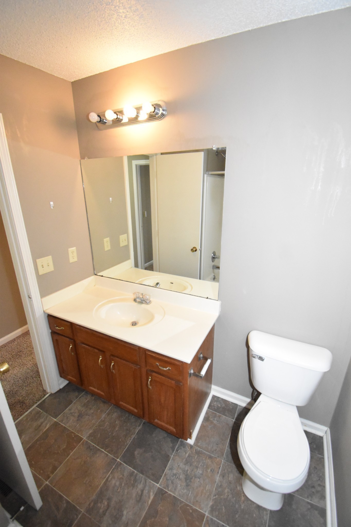 107 Ballygar St Property Photo 15