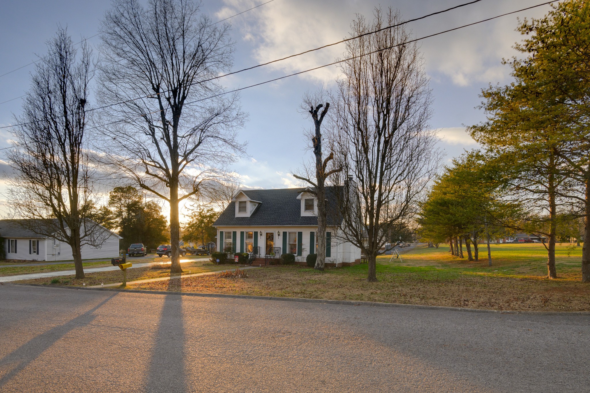 1311 Glenoaks Rd Property Photo 7