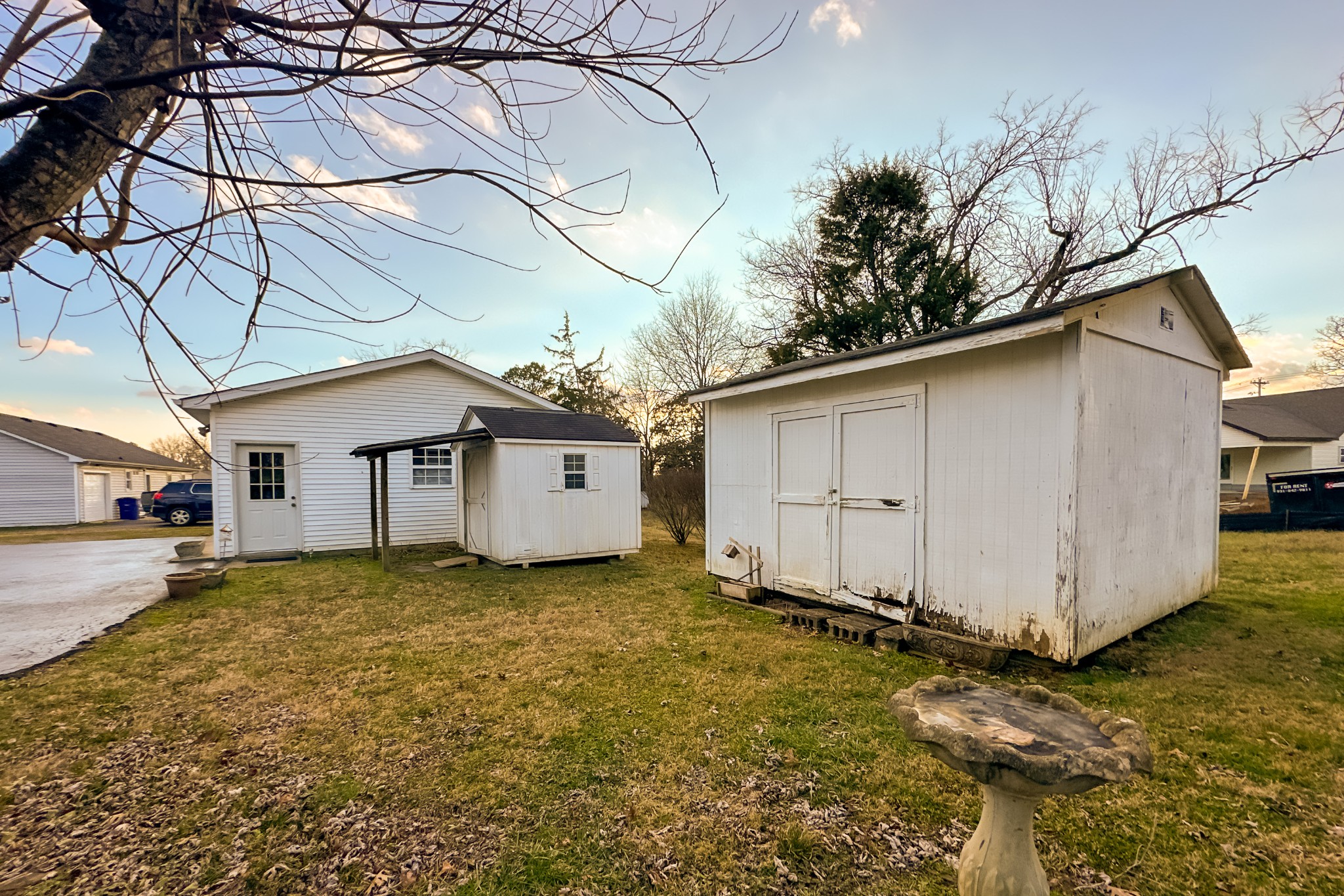 1311 Glenoaks Rd Property Photo 11