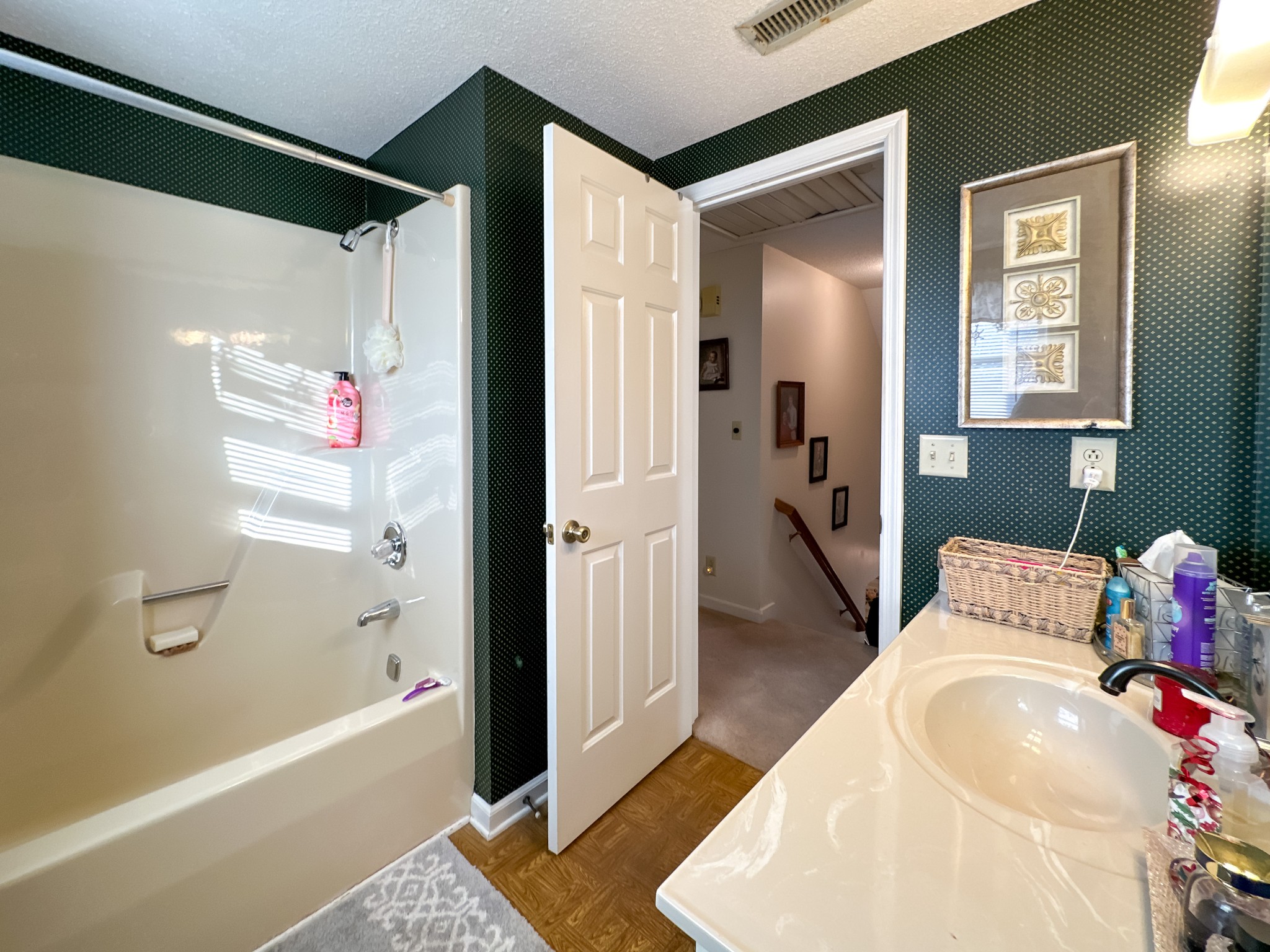 1311 Glenoaks Rd Property Photo 20