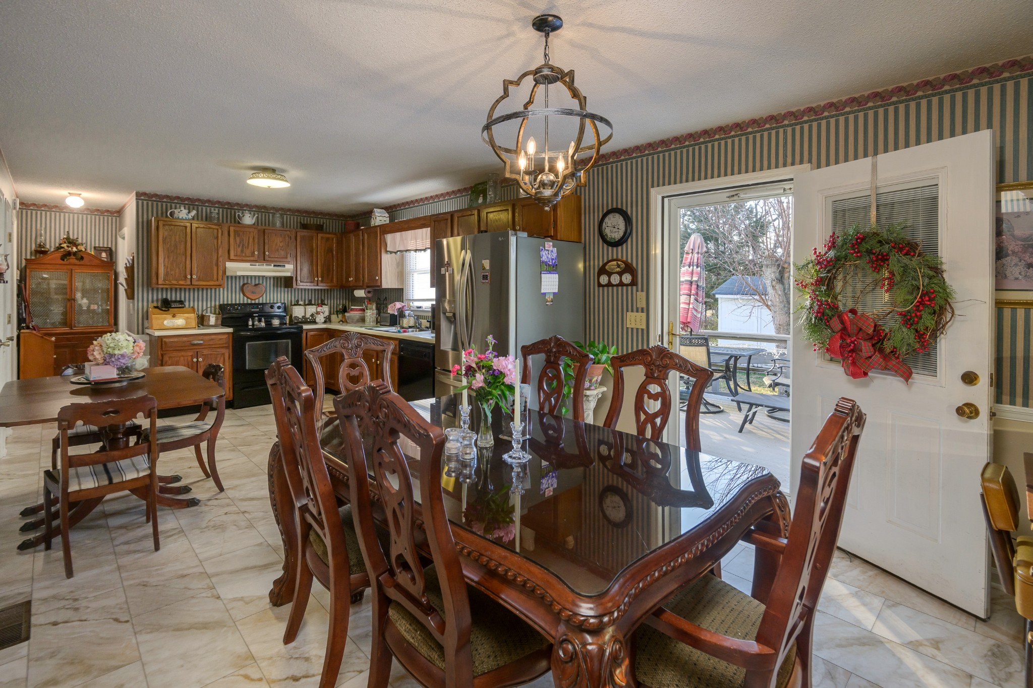 1311 Glenoaks Rd Property Photo 28