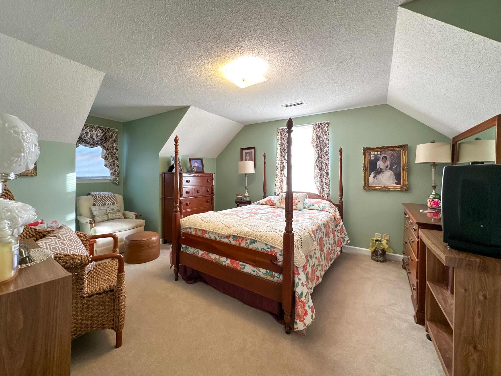 1311 Glenoaks Rd Property Photo 51