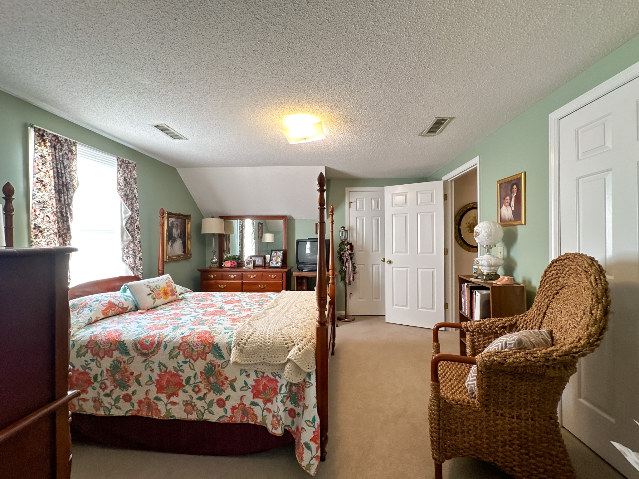 1311 Glenoaks Rd Property Photo 53