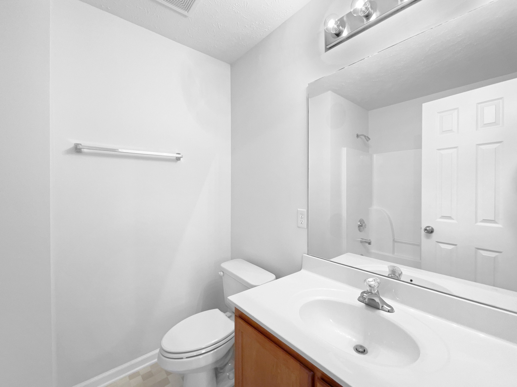 8006 Logan Dr Property Photo 15