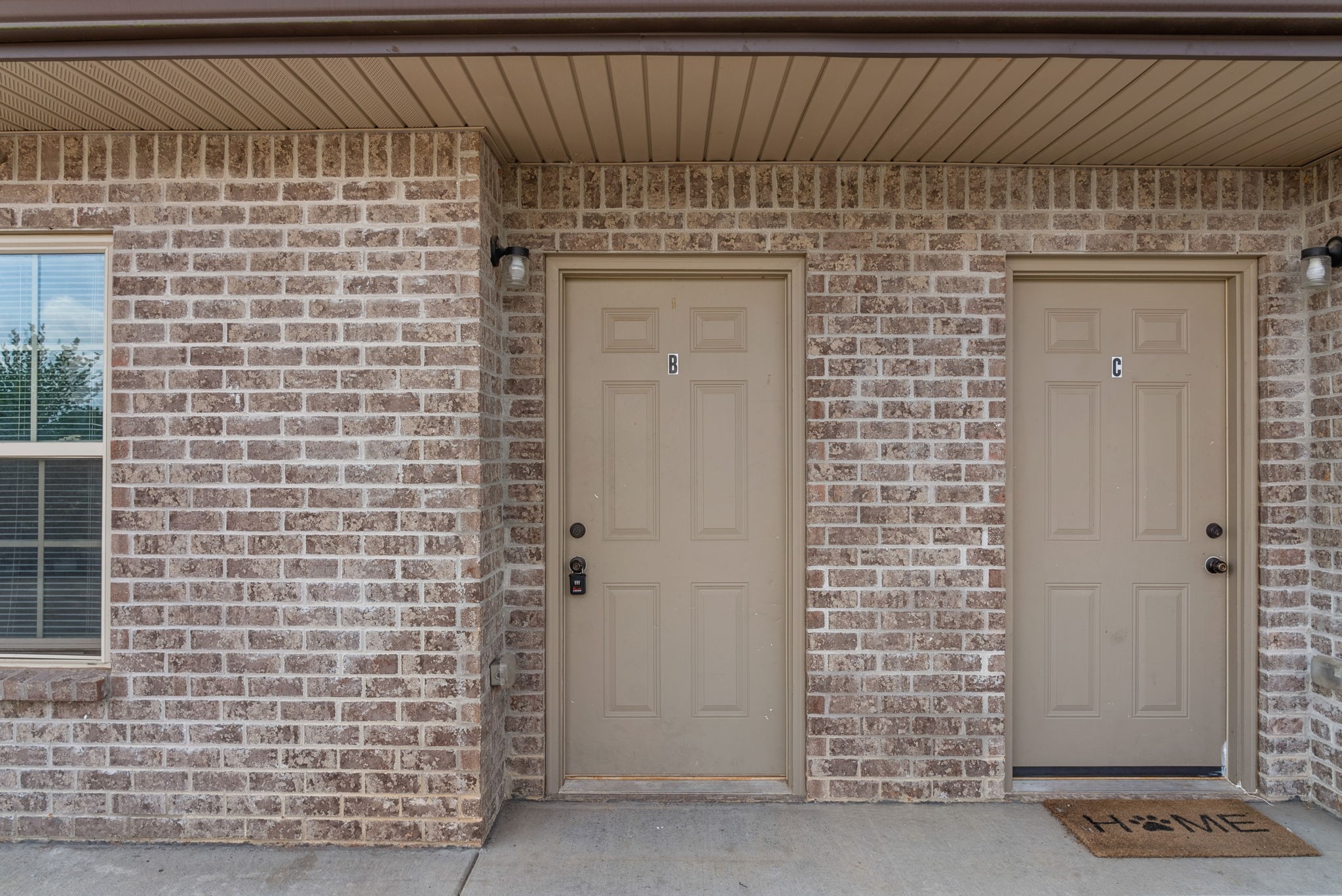 144 Center Pointe Drive Property Photo 3