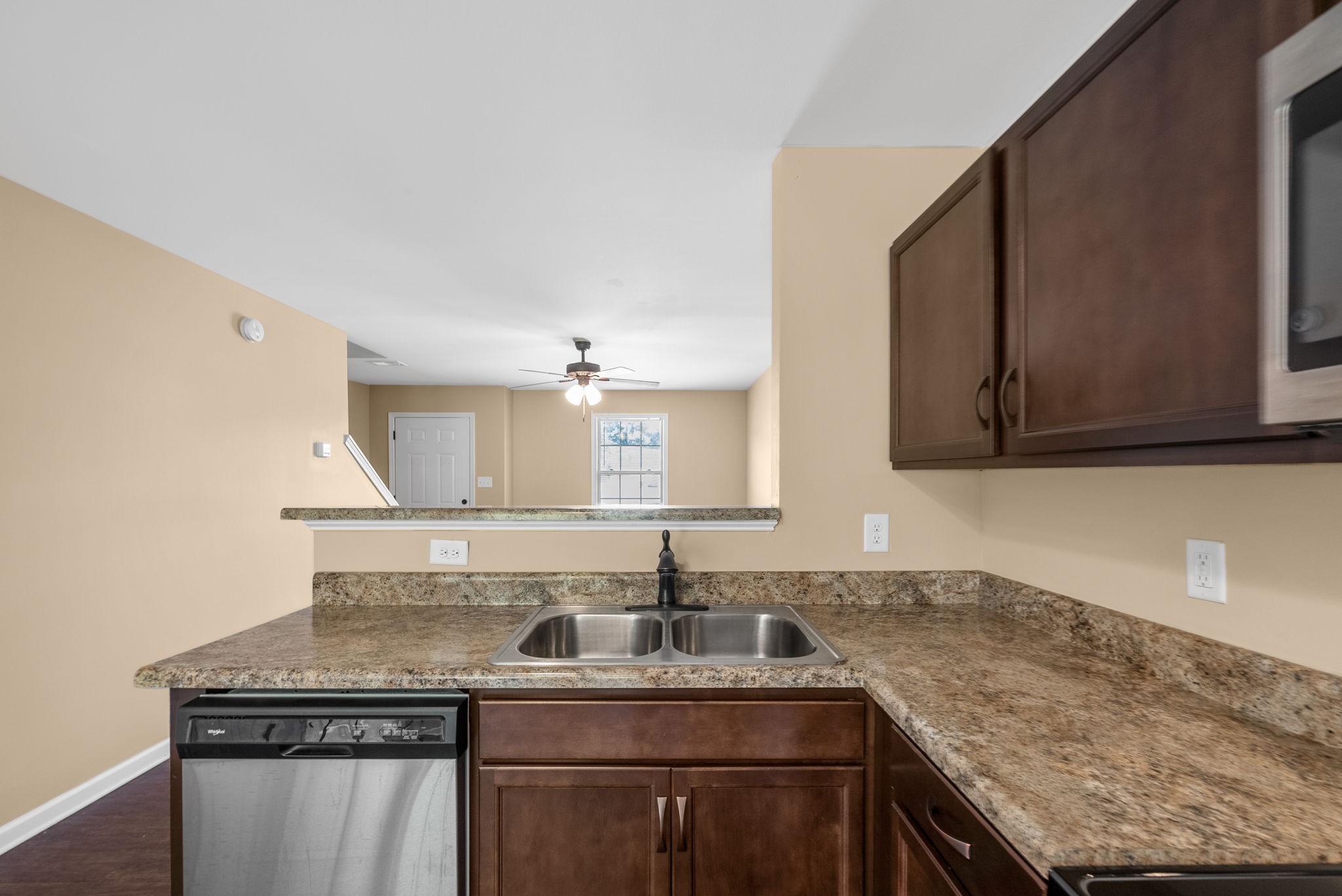 144 Center Pointe Drive Property Photo 11
