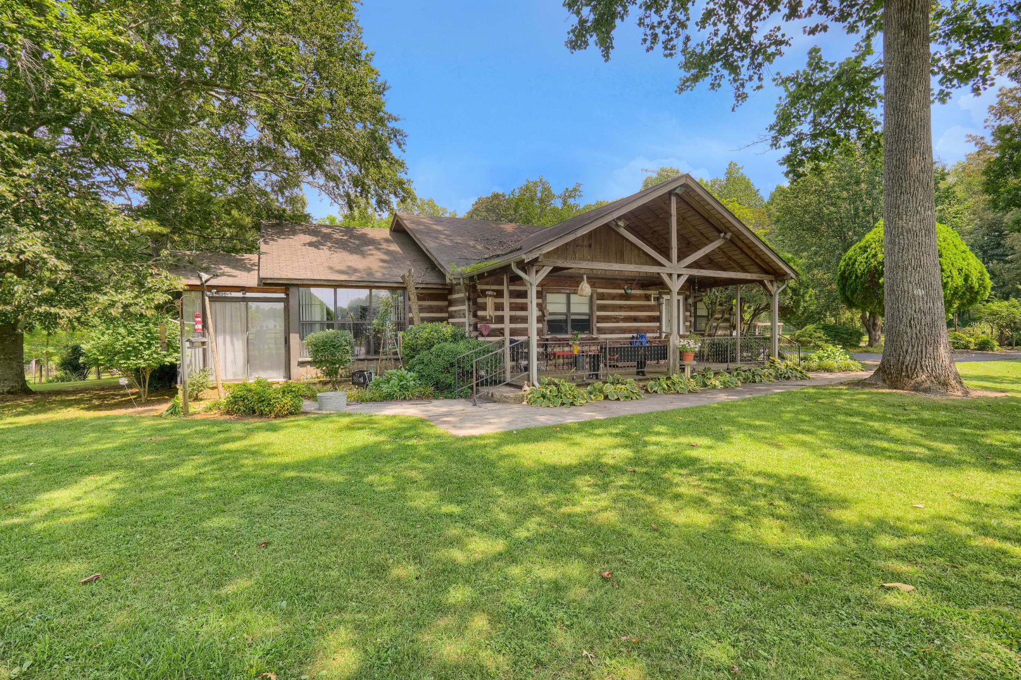 967 Mud Creek Rd Property Photo 3