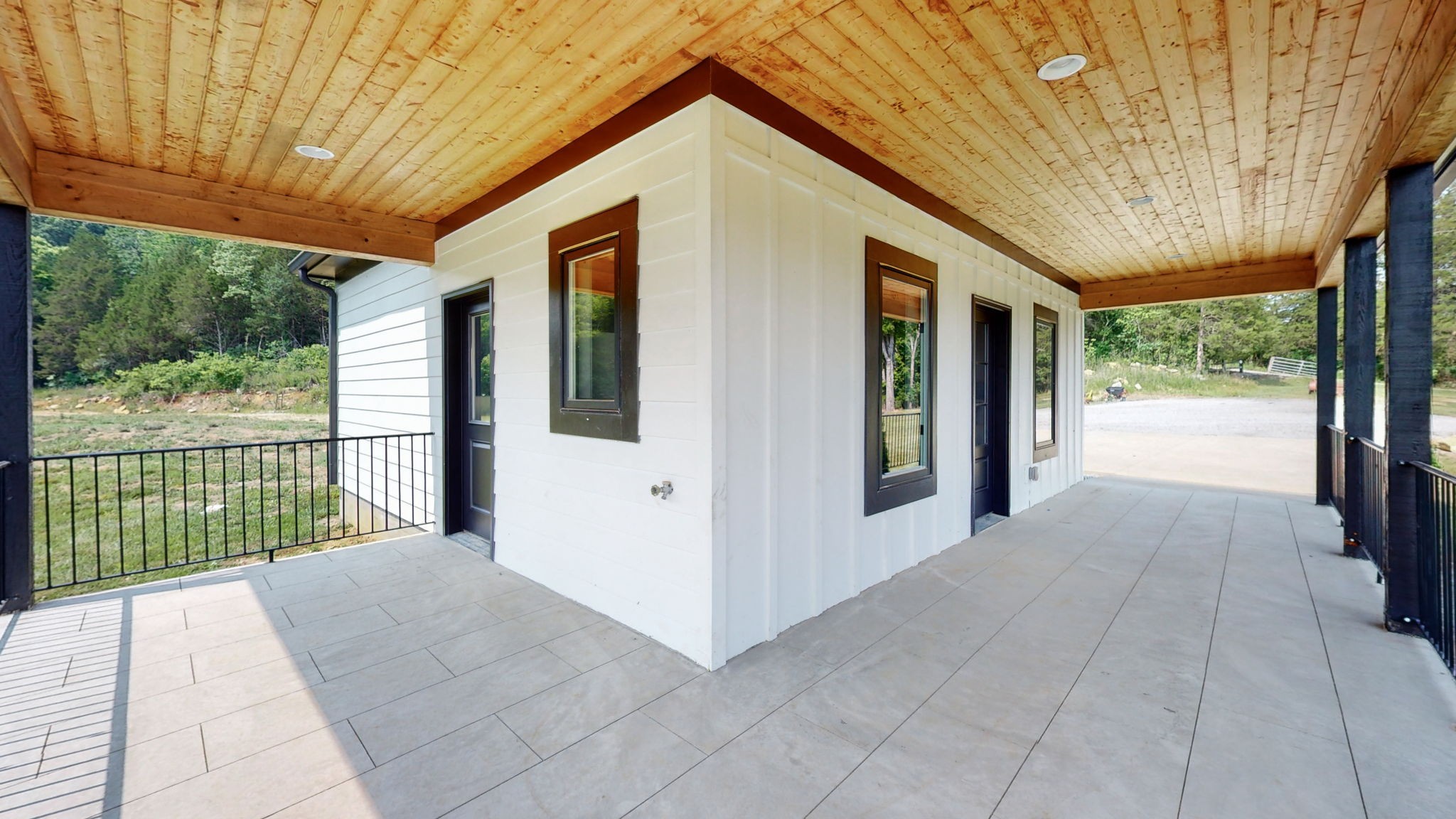 355 Allen Rd Property Photo 36