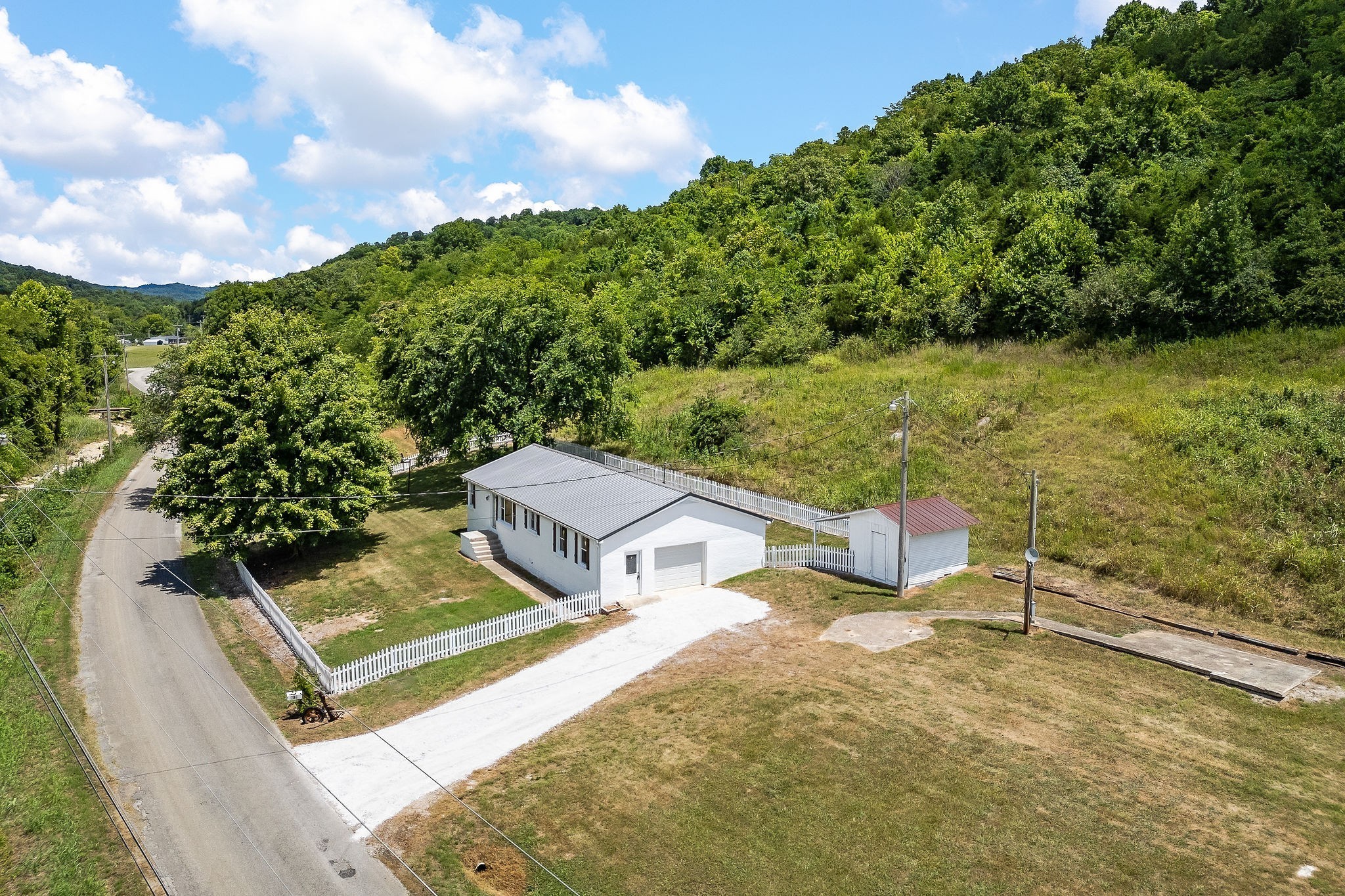 296 Maggart Rd Property Photo