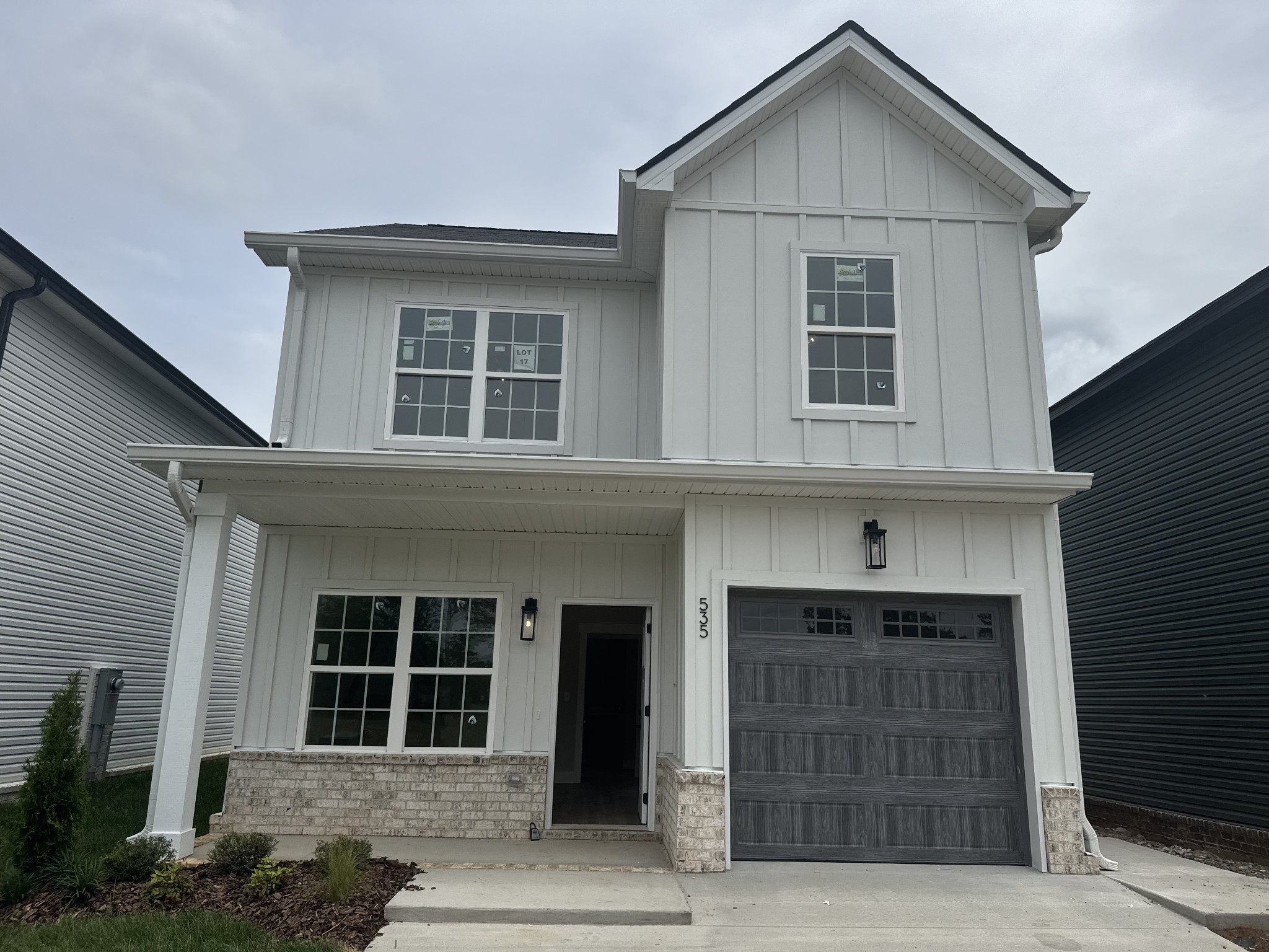 535 Charleston Cove Way Property Photo 1