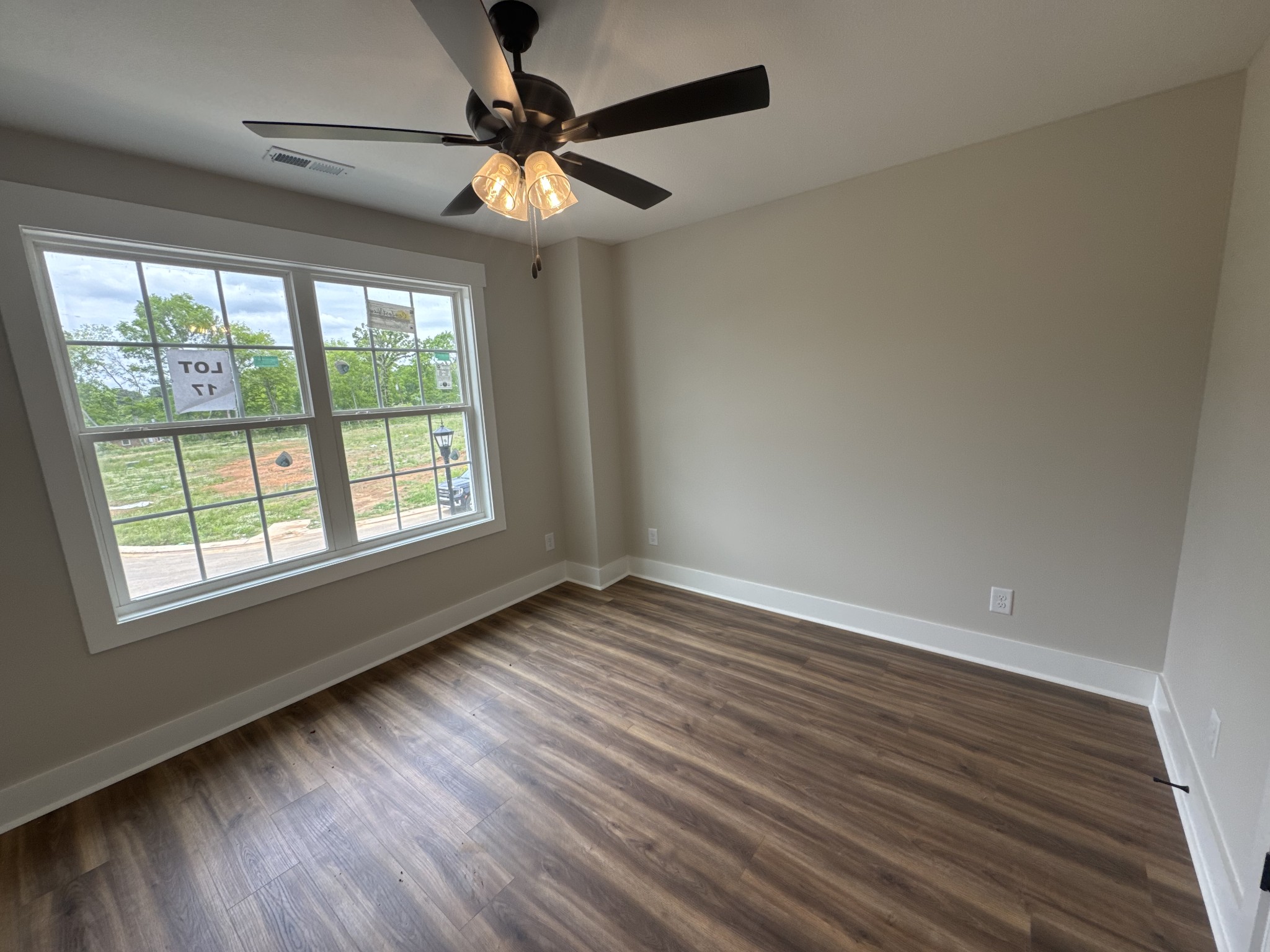 535 Charleston Cove Way Property Photo 5