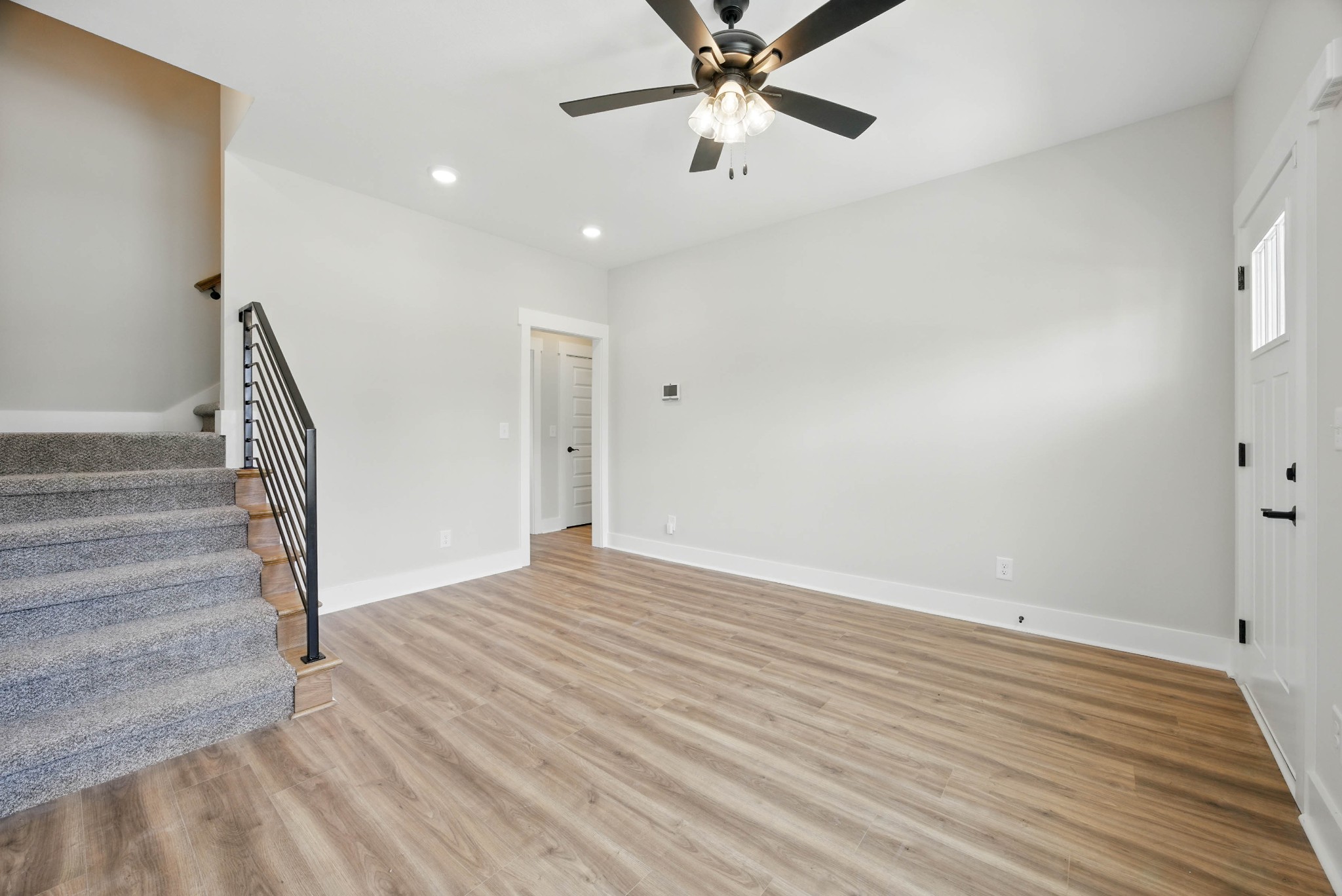 535 Charleston Cove Way Property Photo 6