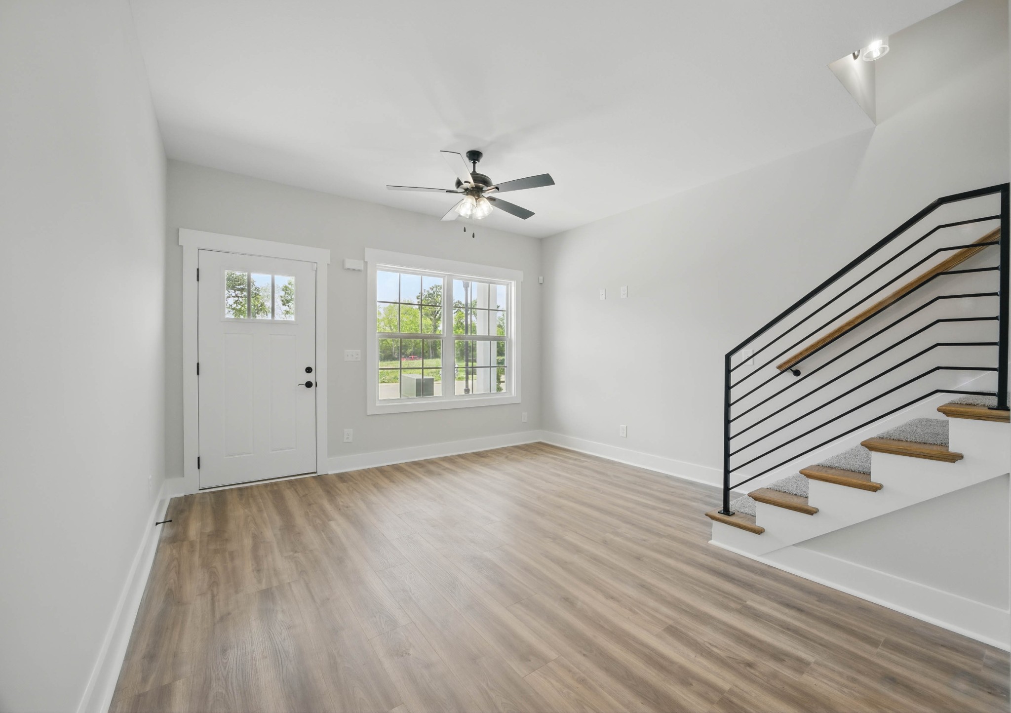 535 Charleston Cove Way Property Photo 7